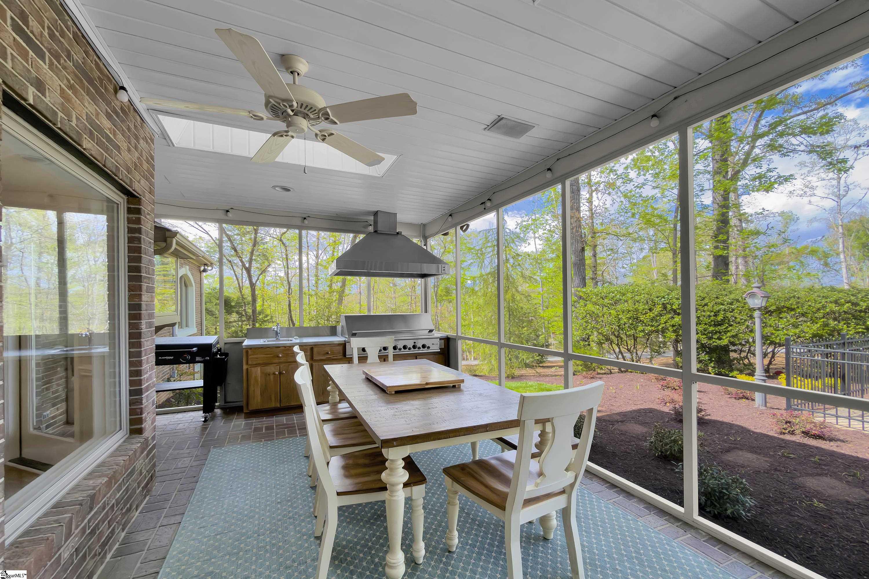116 Sleepy Hollow Lane Spartanburg, SC 29306