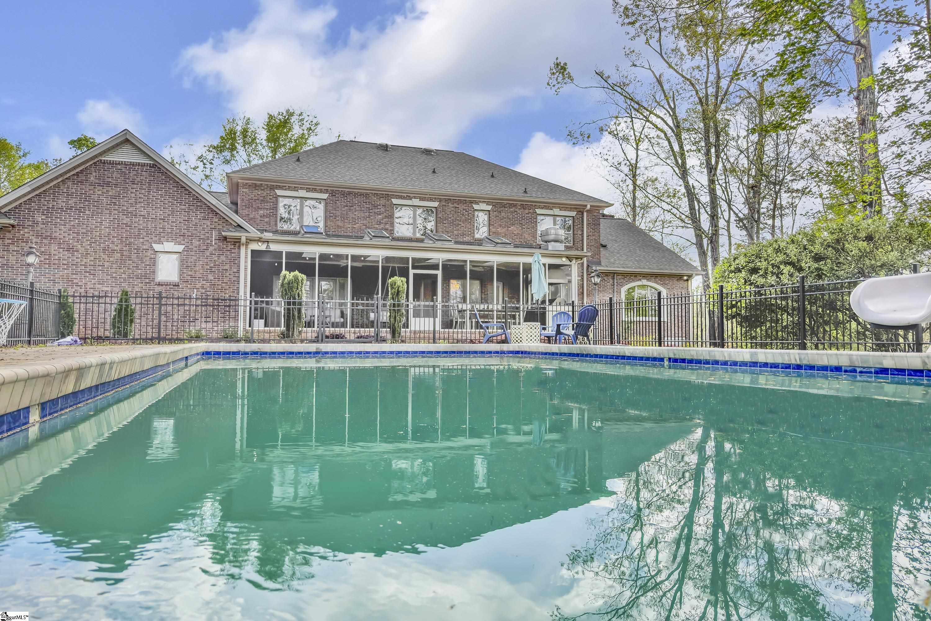 116 Sleepy Hollow Lane Spartanburg, SC 29306