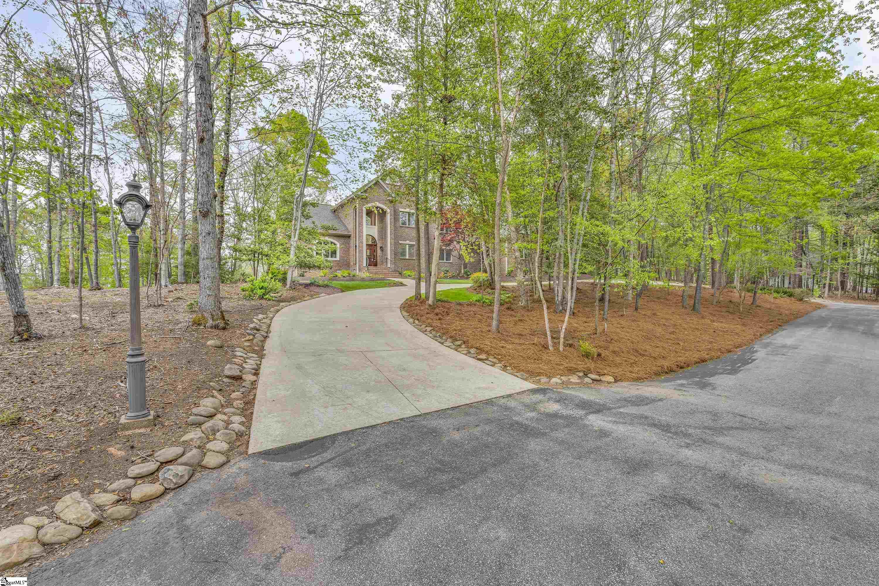 116 Sleepy Hollow Lane Spartanburg, SC 29306