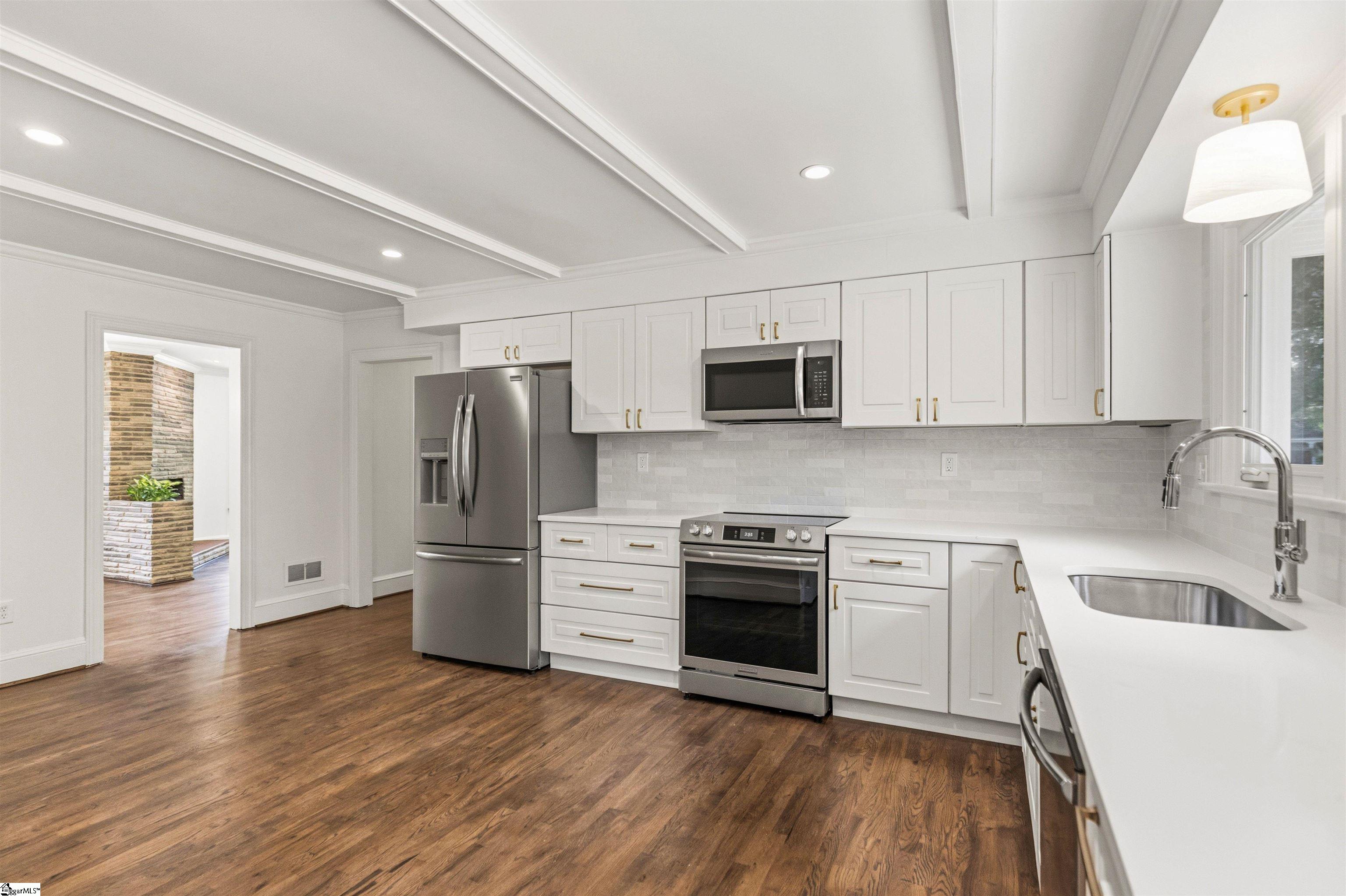 109 Stephens Lane Greenville, SC 29609