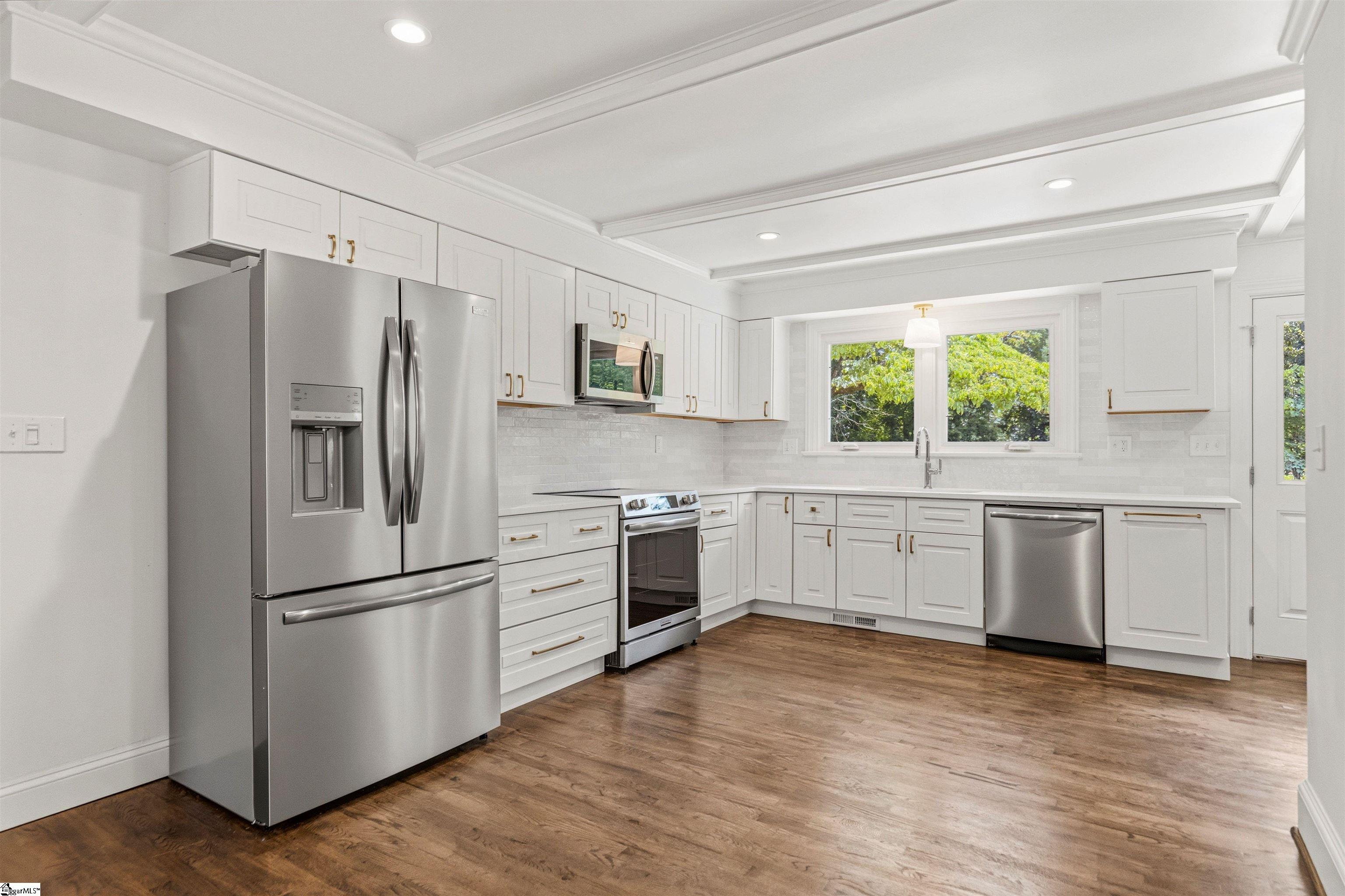 109 Stephens Lane Greenville, SC 29609