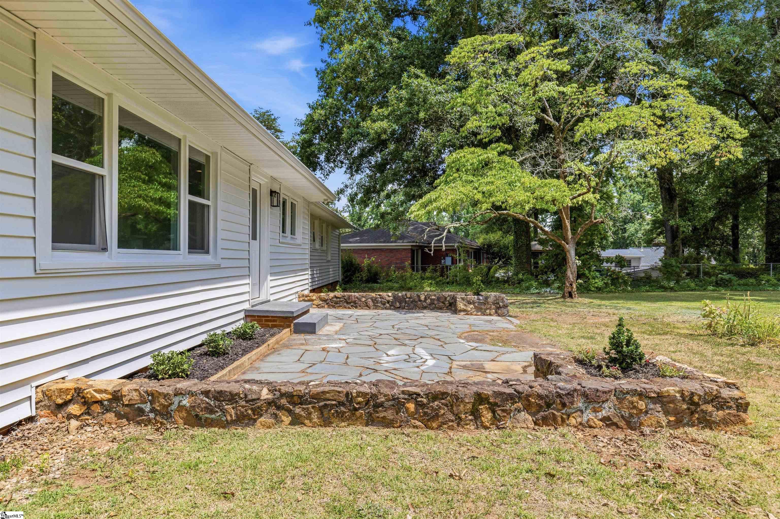 109 Stephens Lane Greenville, SC 29609