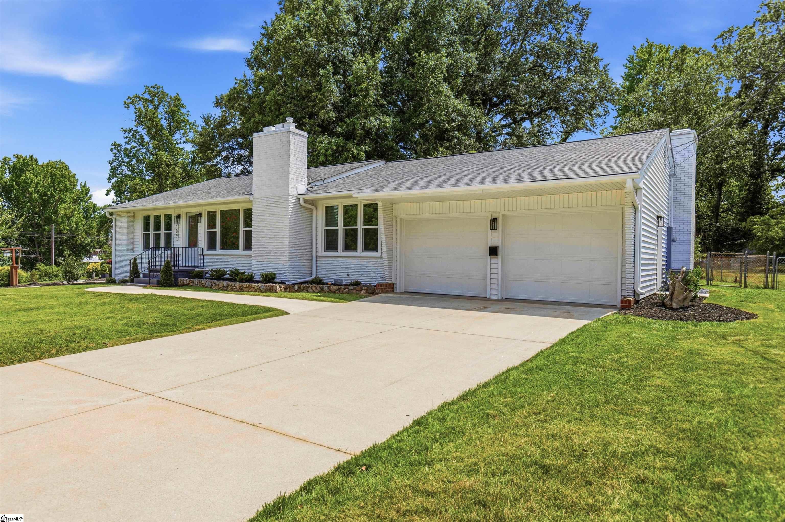 109 Stephens Lane Greenville, SC 29609
