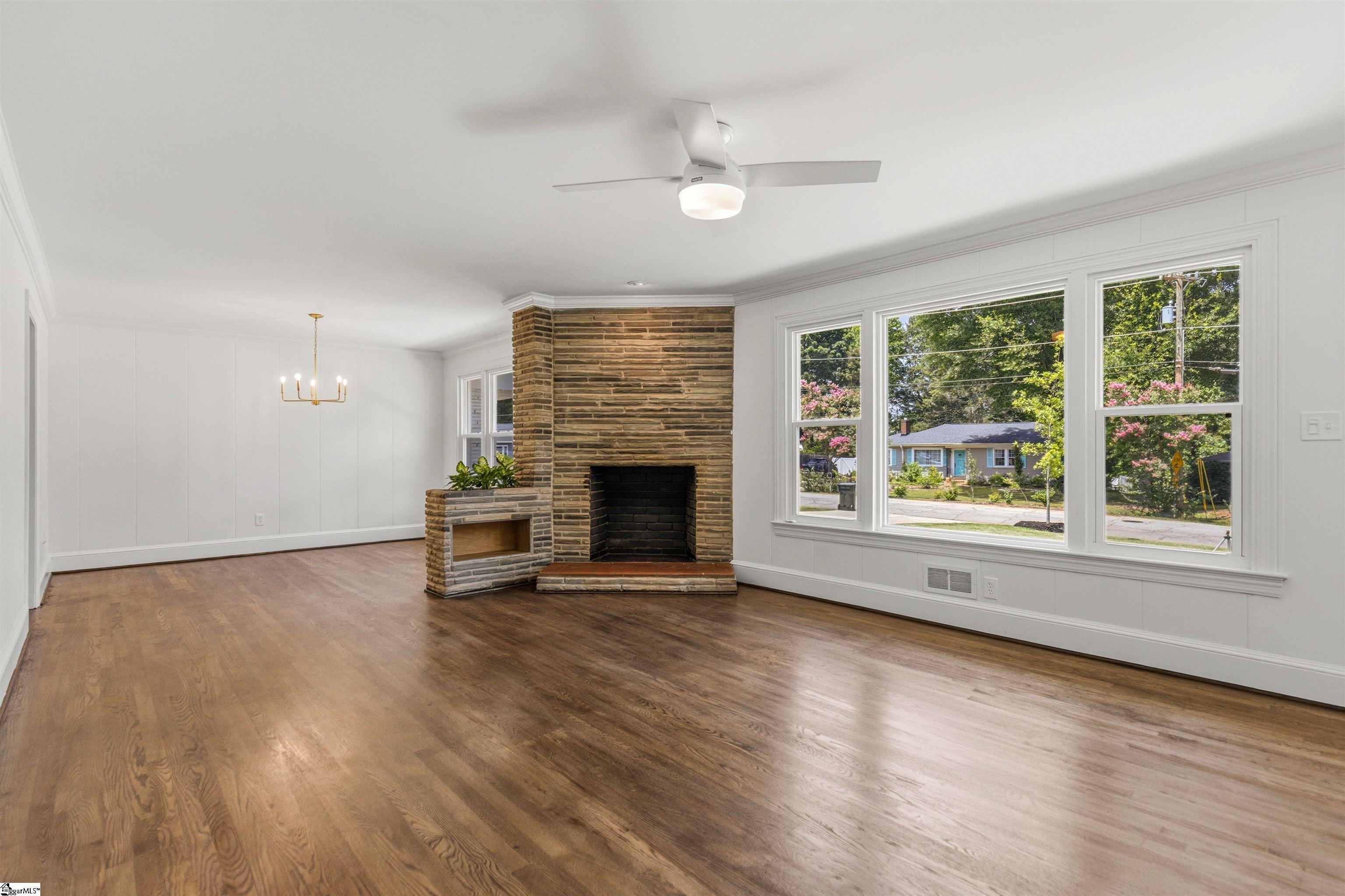 109 Stephens Lane Greenville, SC 29609