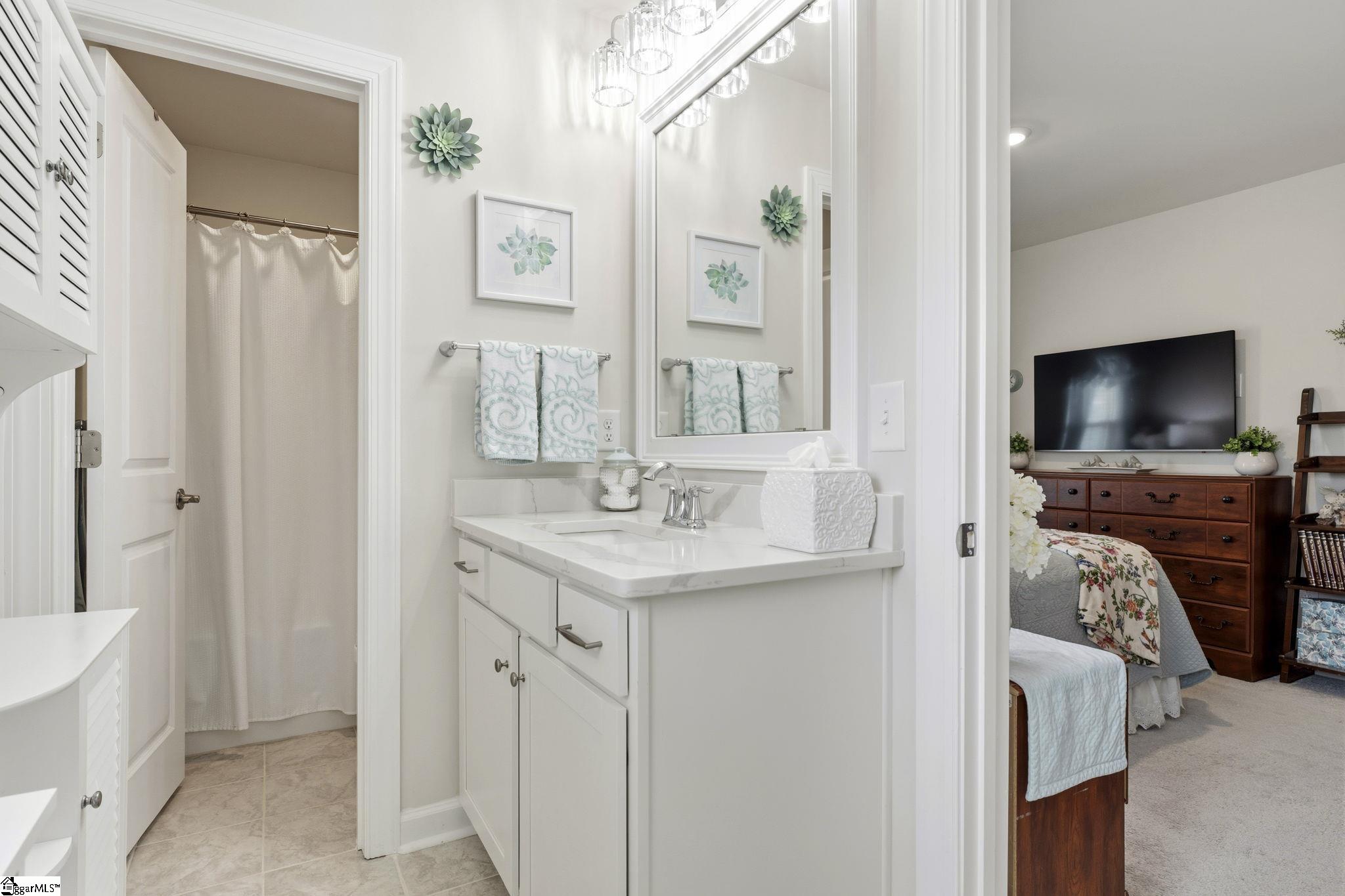 208 Isleview Place Greer, SC 29651