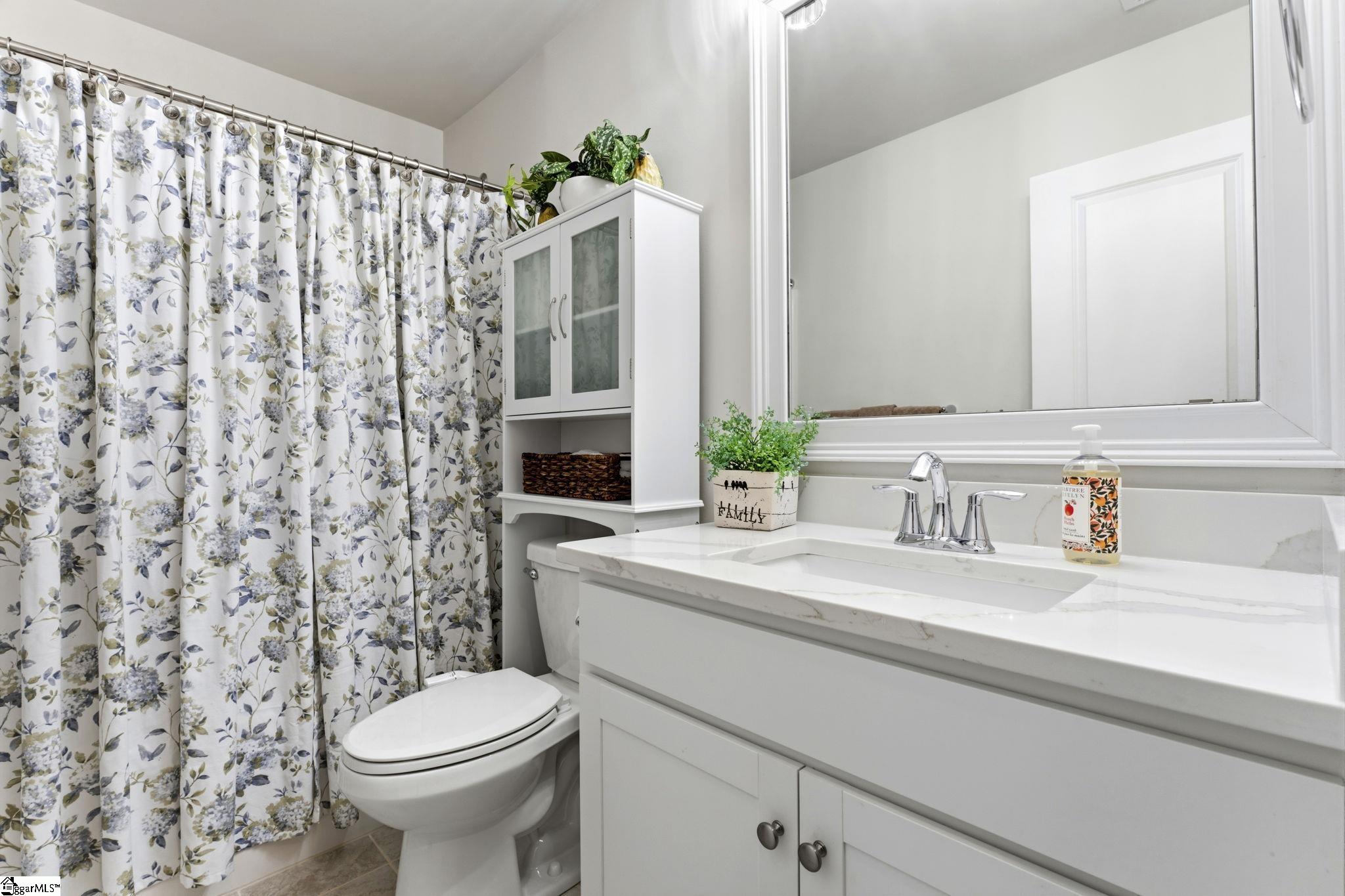 208 Isleview Place Greer, SC 29651