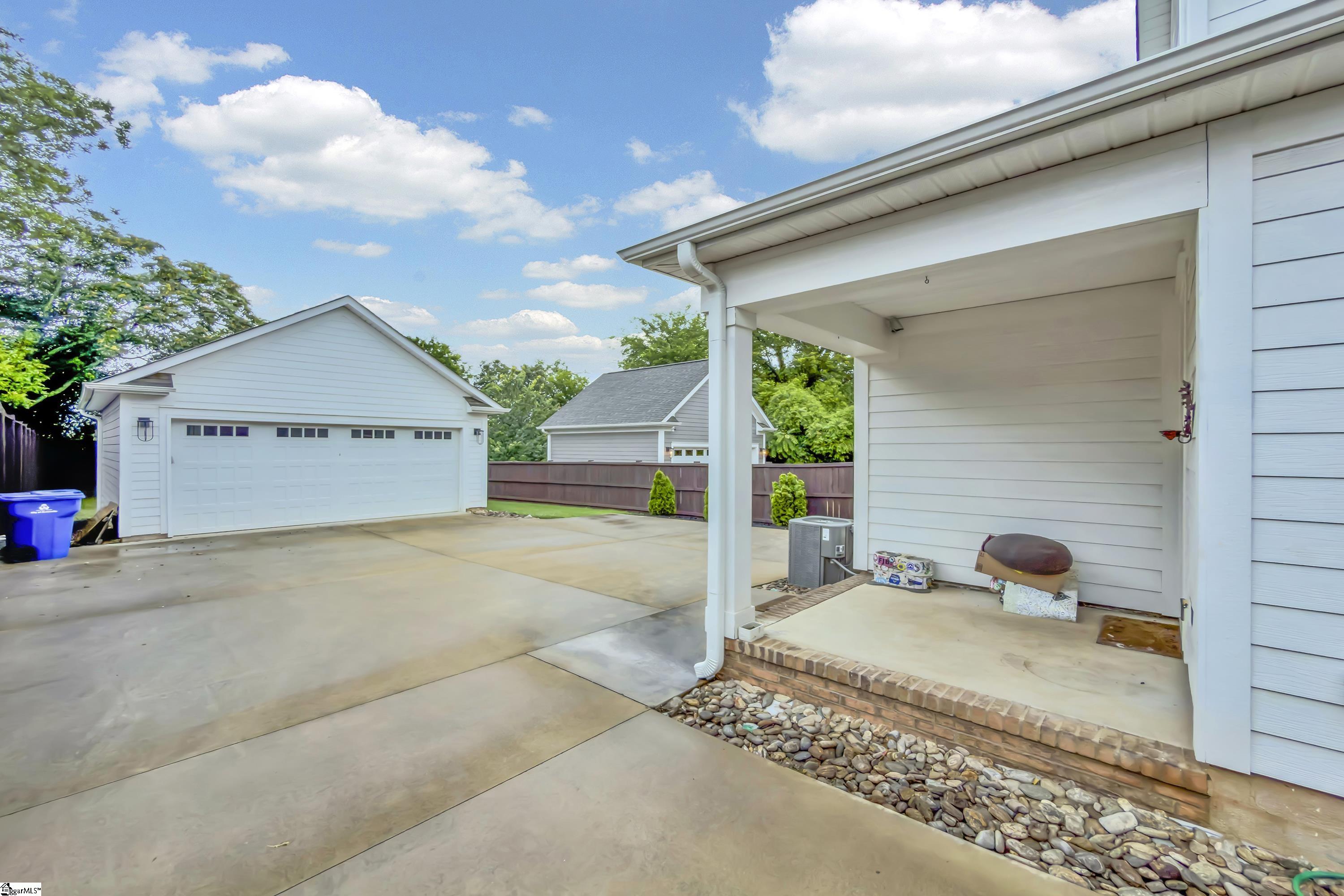 109 David Street Greenville, SC 29609