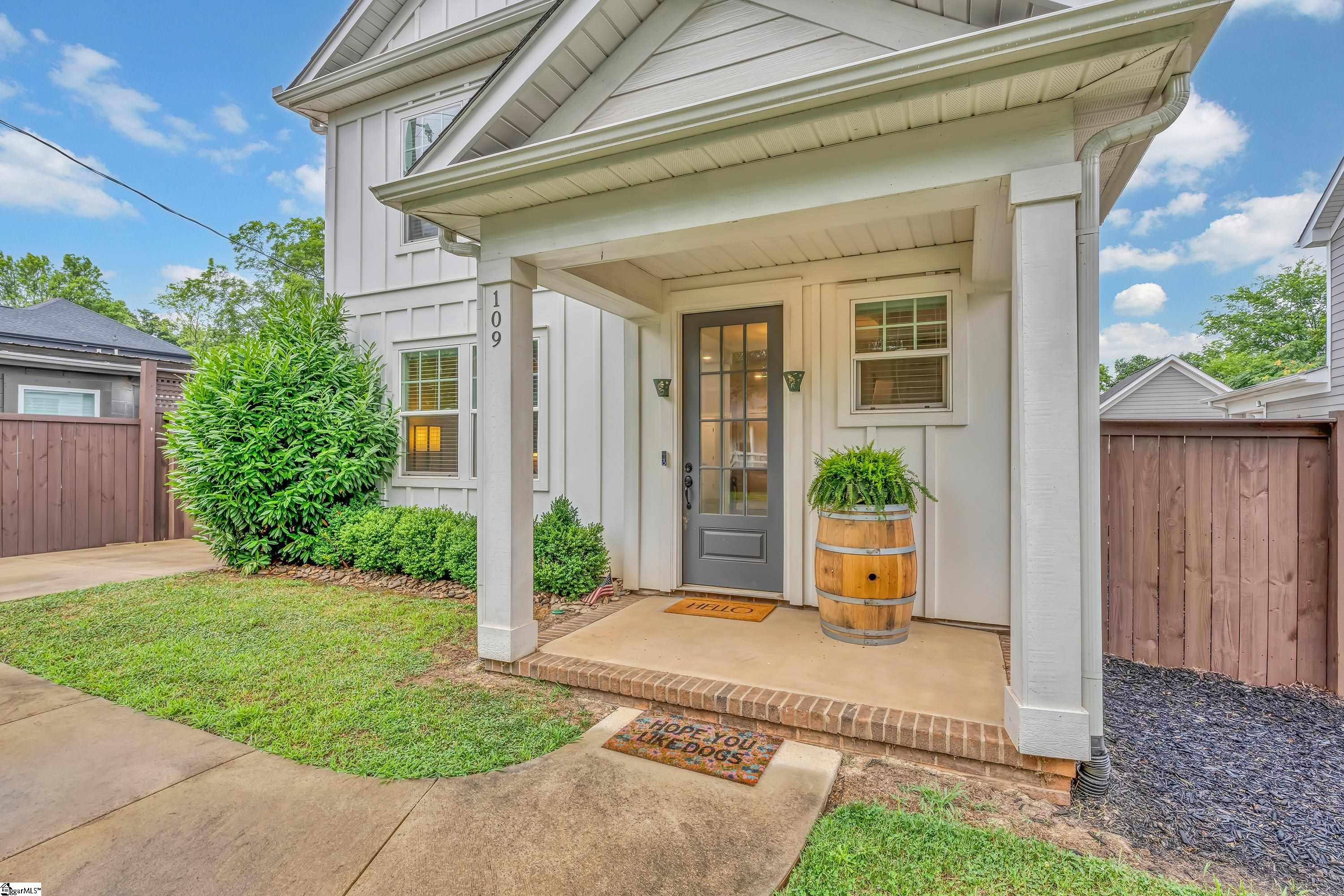109 David Street Greenville, SC 29609
