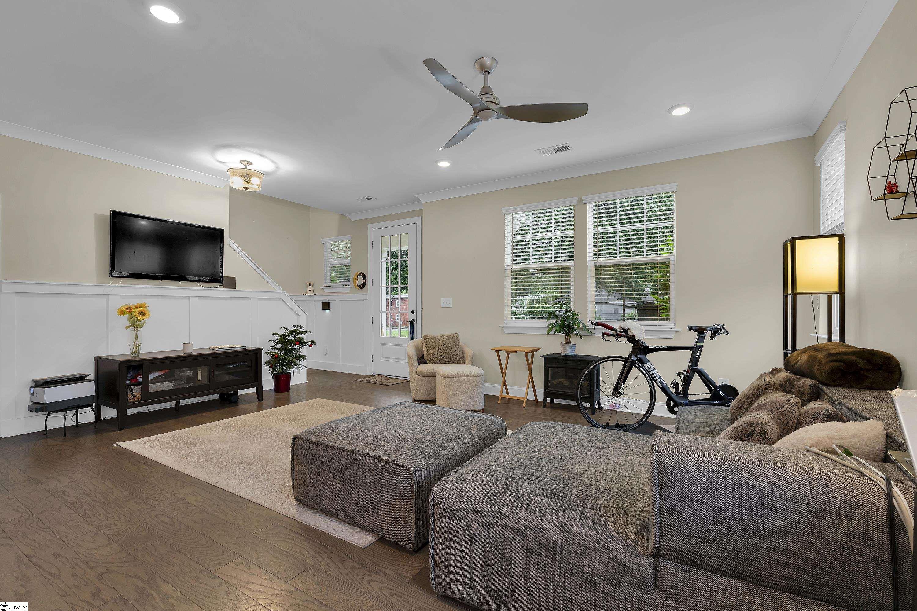 109 David Street Greenville, SC 29609