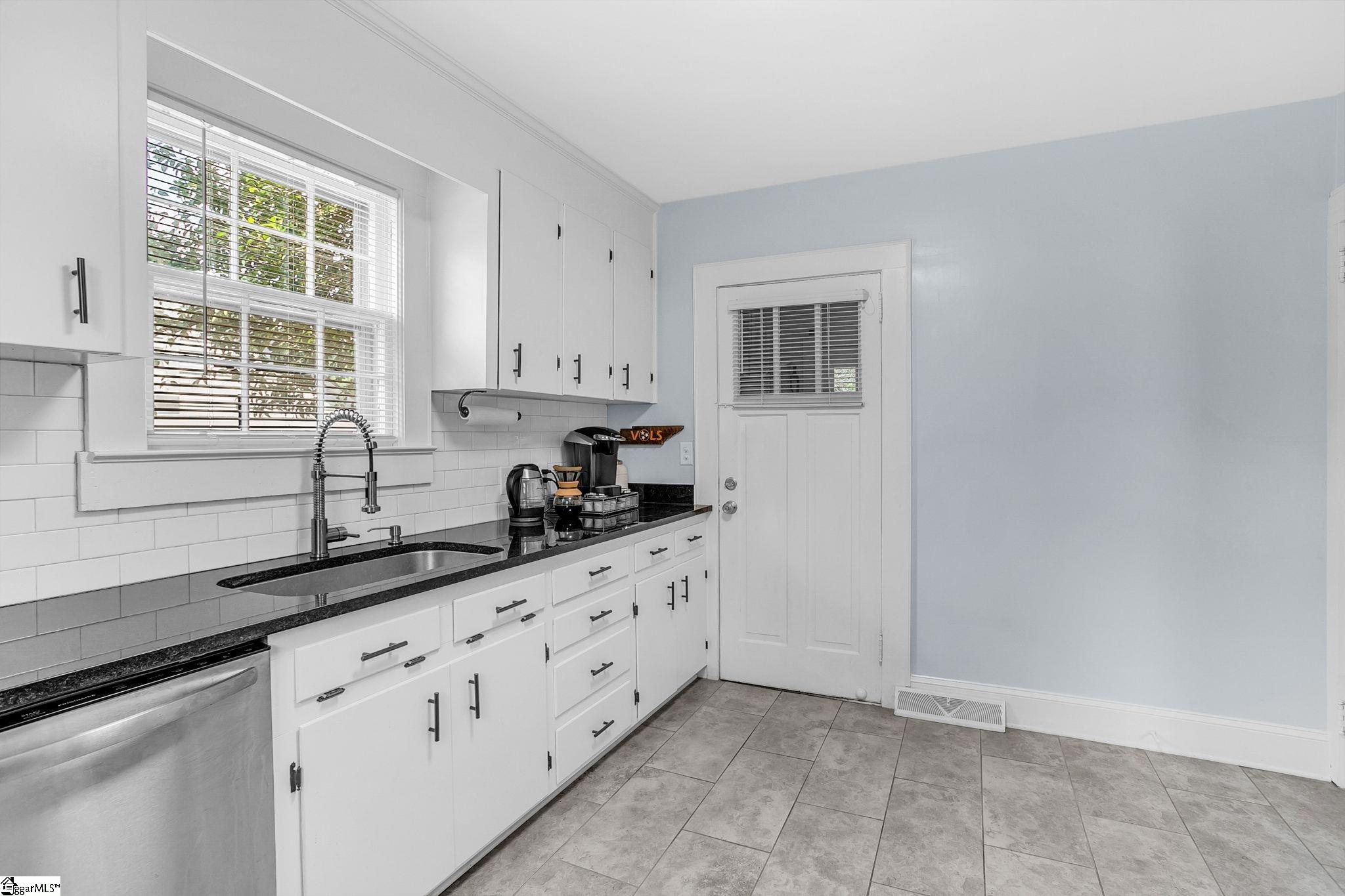 3106 Old Buncombe Road Greenville, SC 29609
