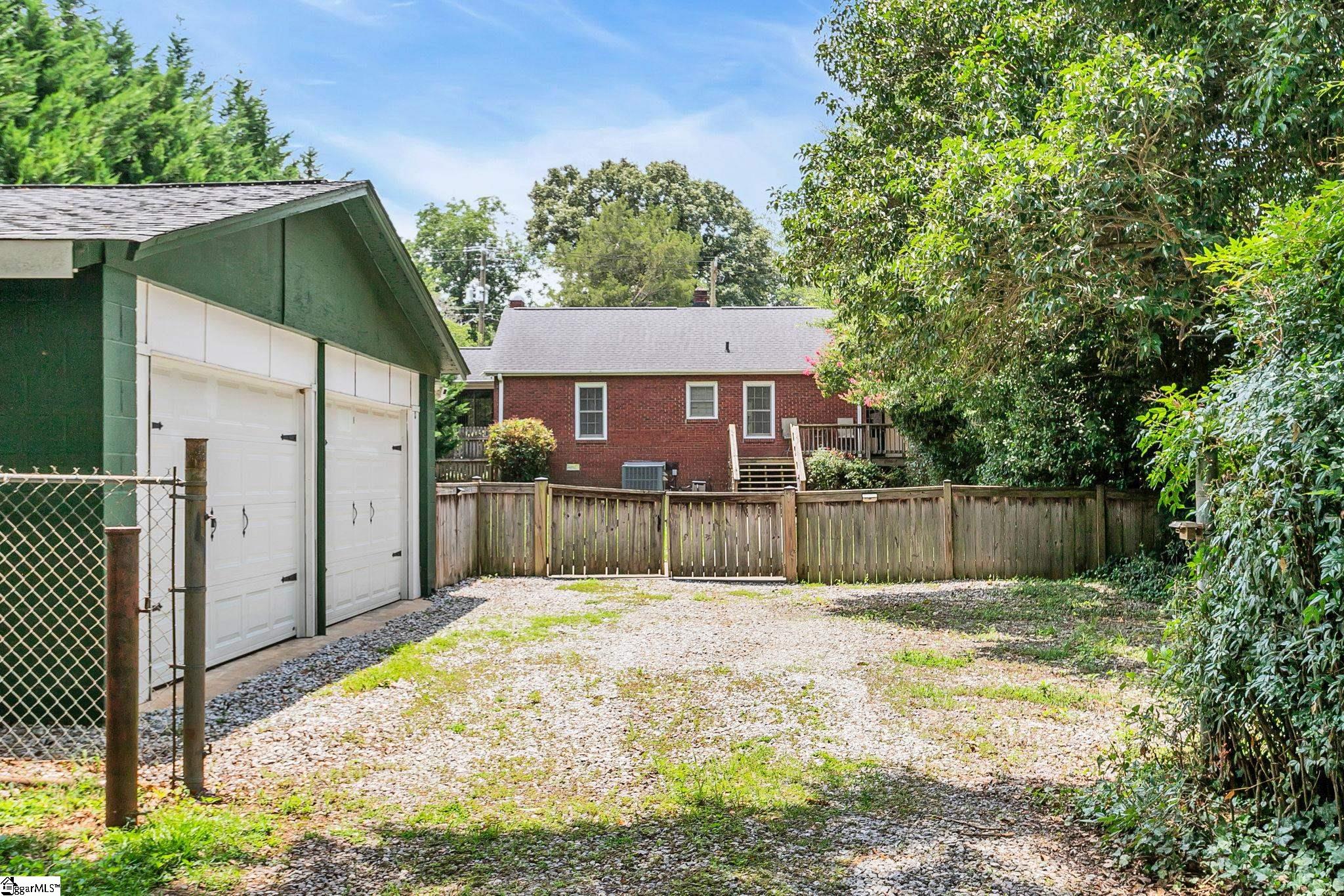 3106 Old Buncombe Road Greenville, SC 29609