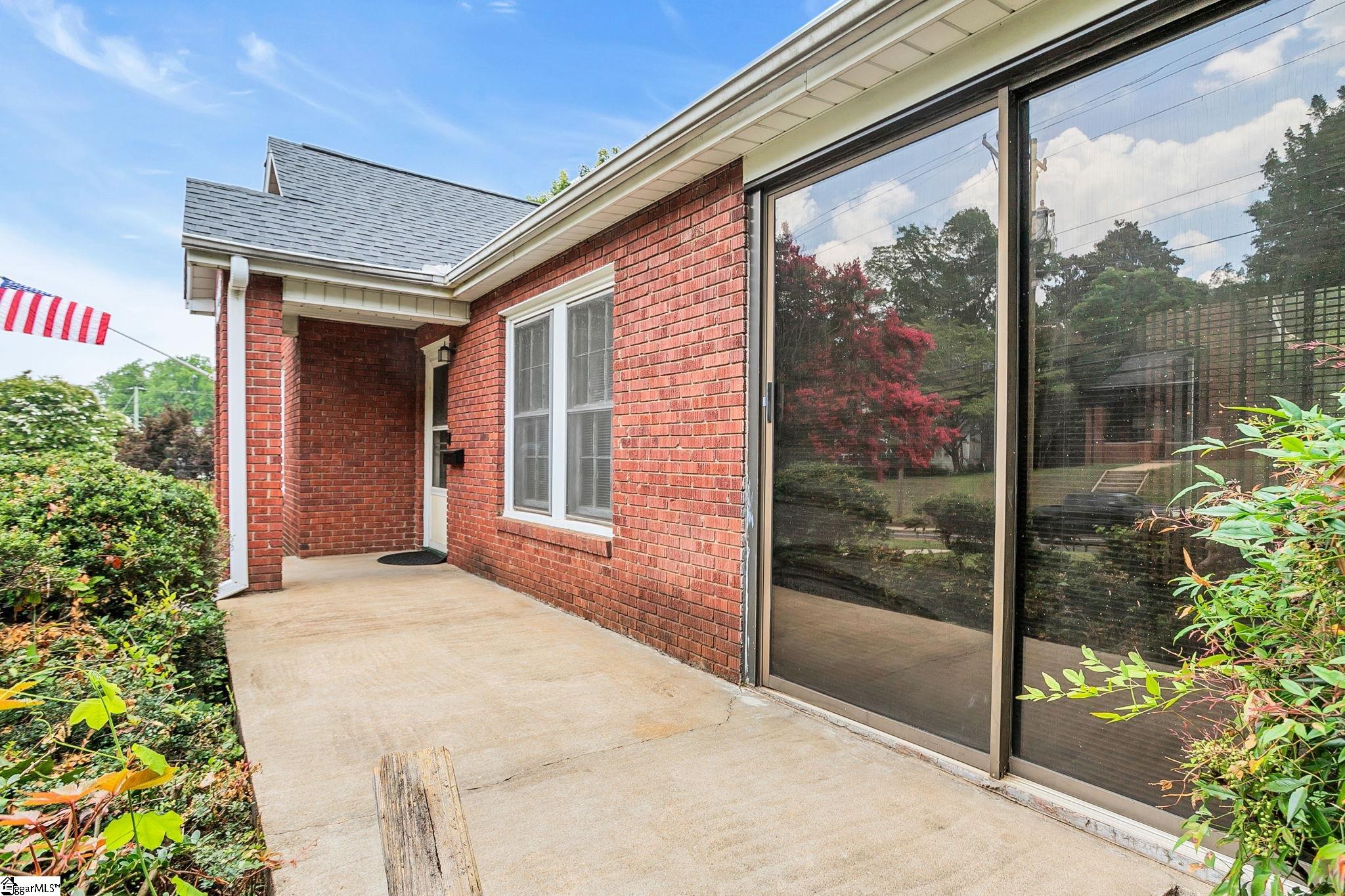 3106 Old Buncombe Road Greenville, SC 29609