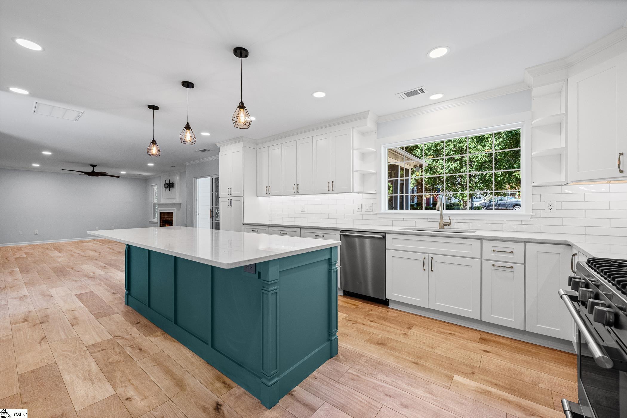 100 Northcliff Way Greenville, SC 29617-6173