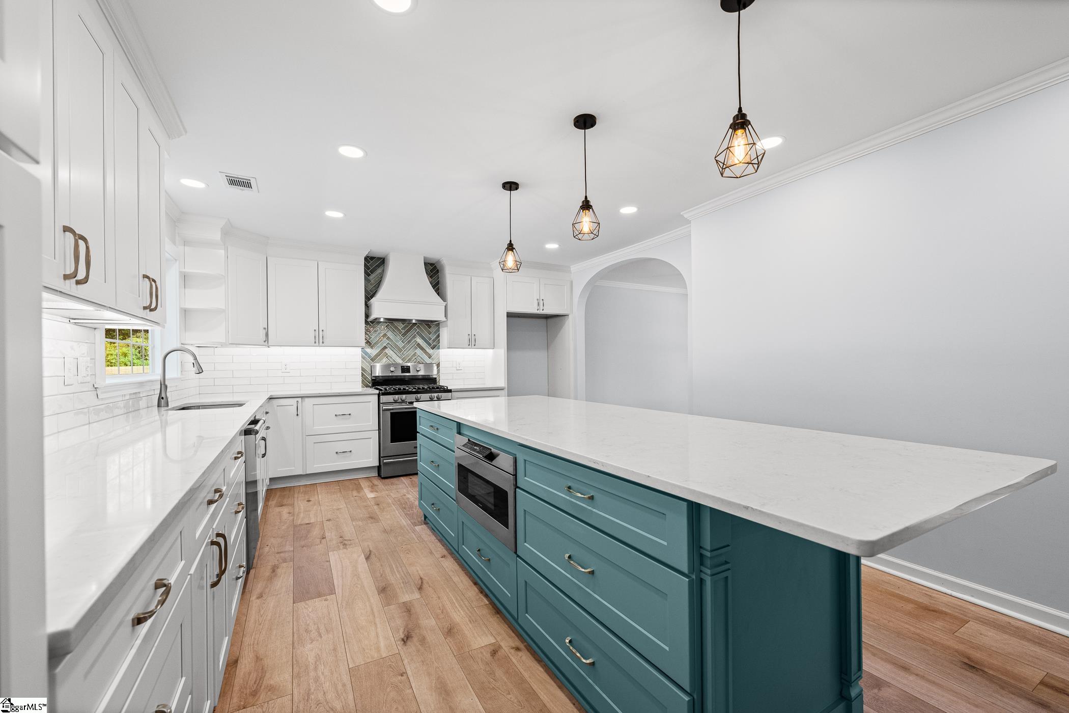 100 Northcliff Way Greenville, SC 29617-6173