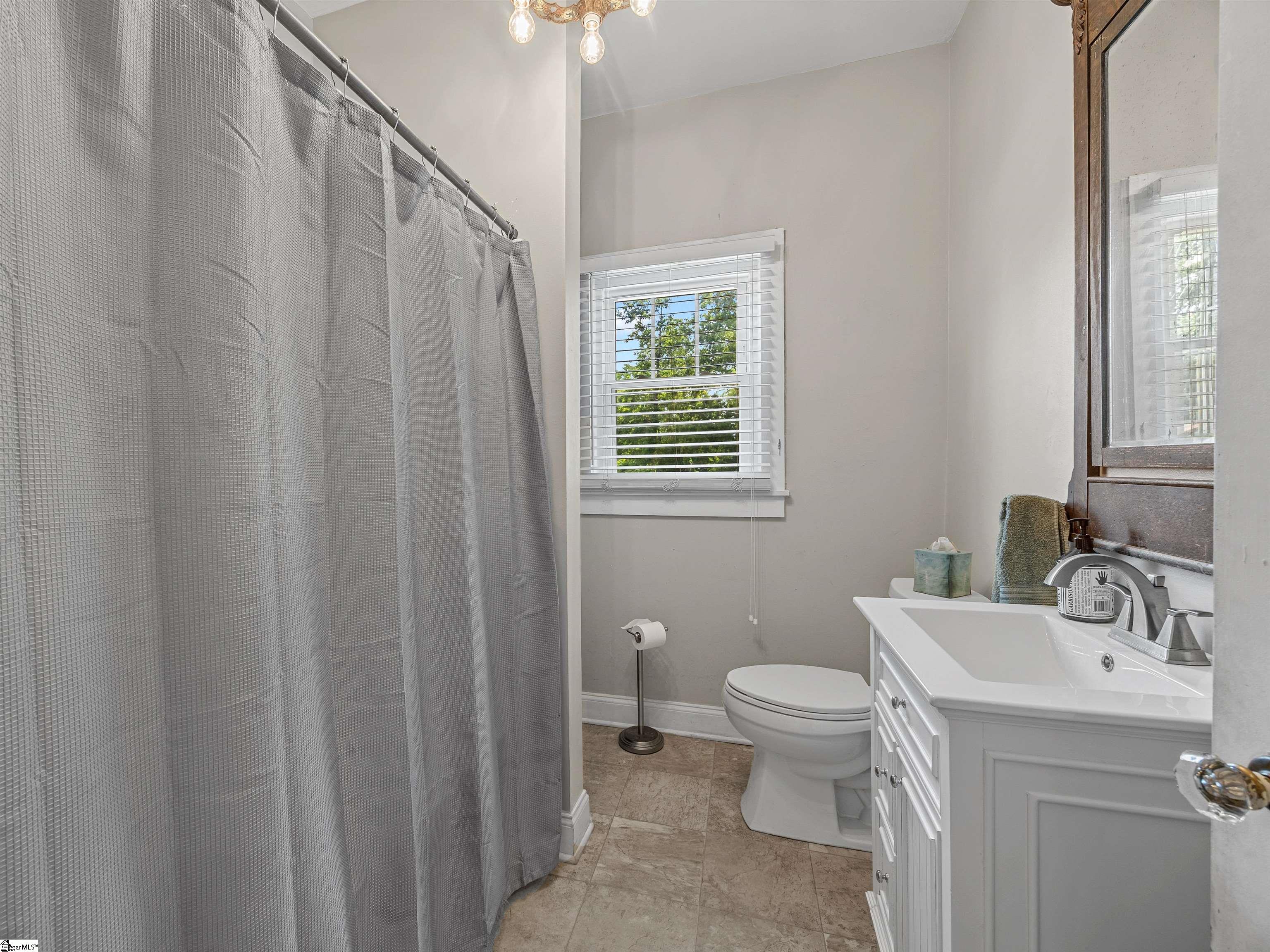 409 N Howard Avenue Landrum, SC 29356