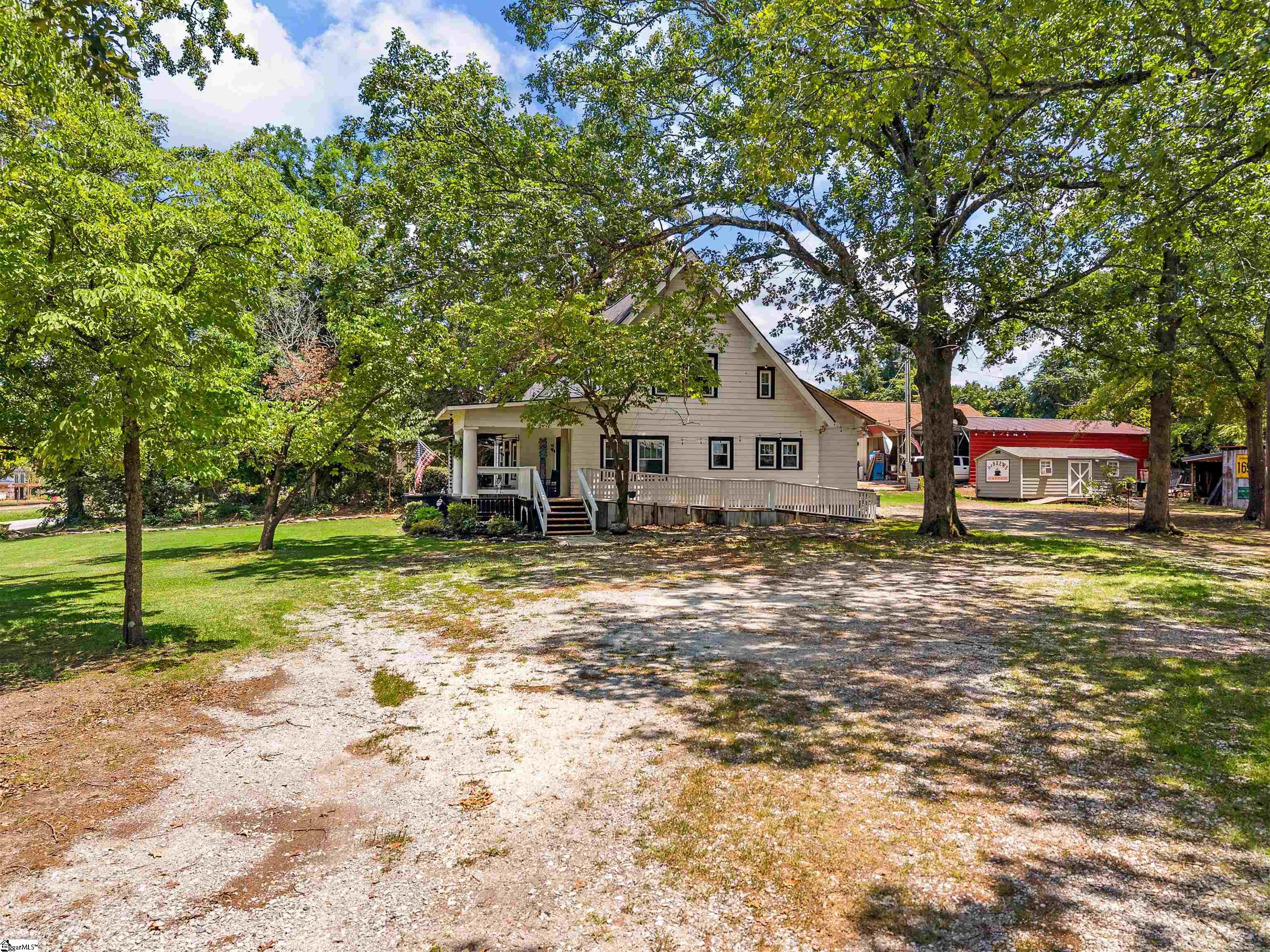 409 N Howard Avenue Landrum, SC 29356