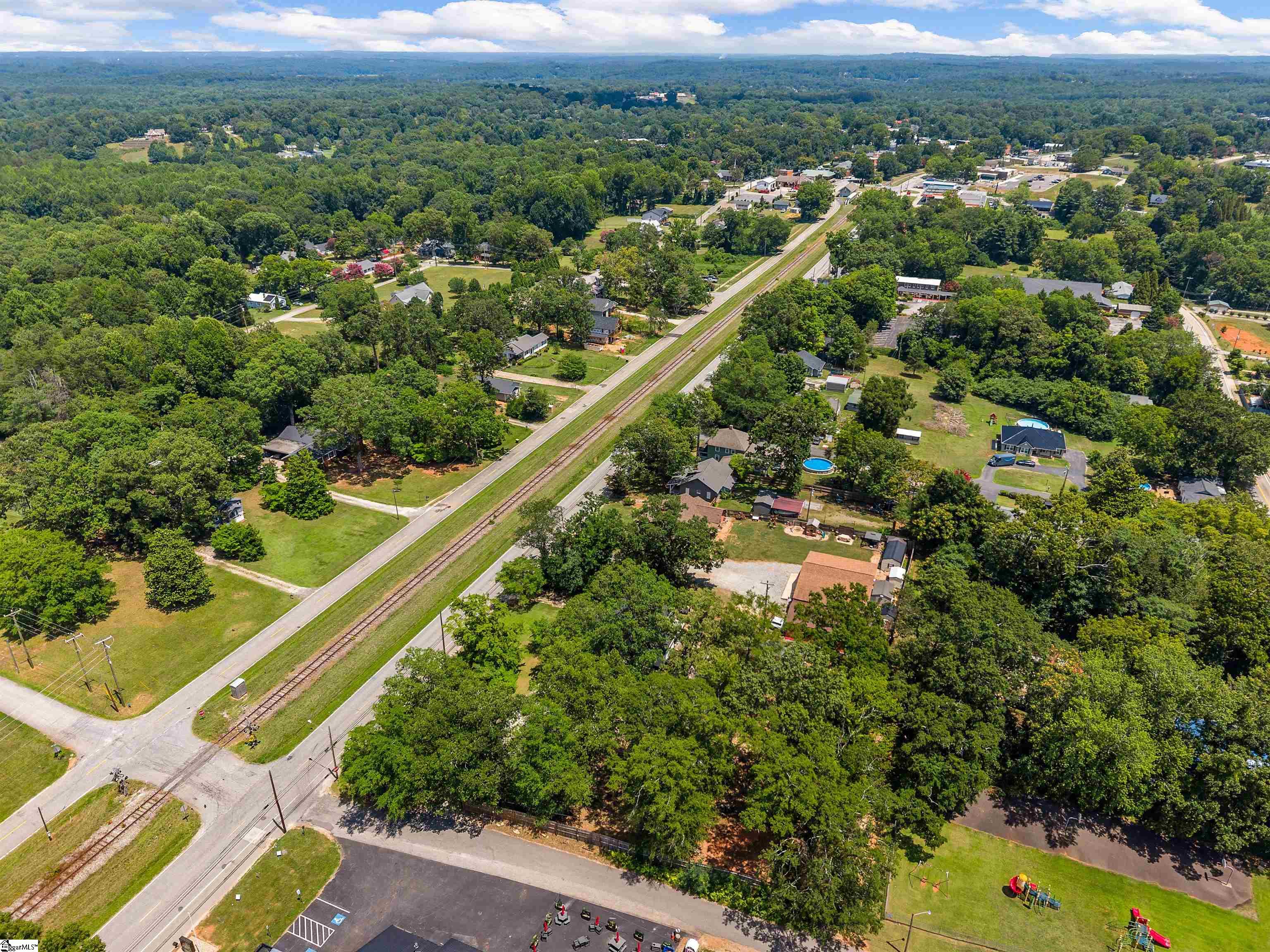 409 N Howard Avenue Landrum, SC 29356