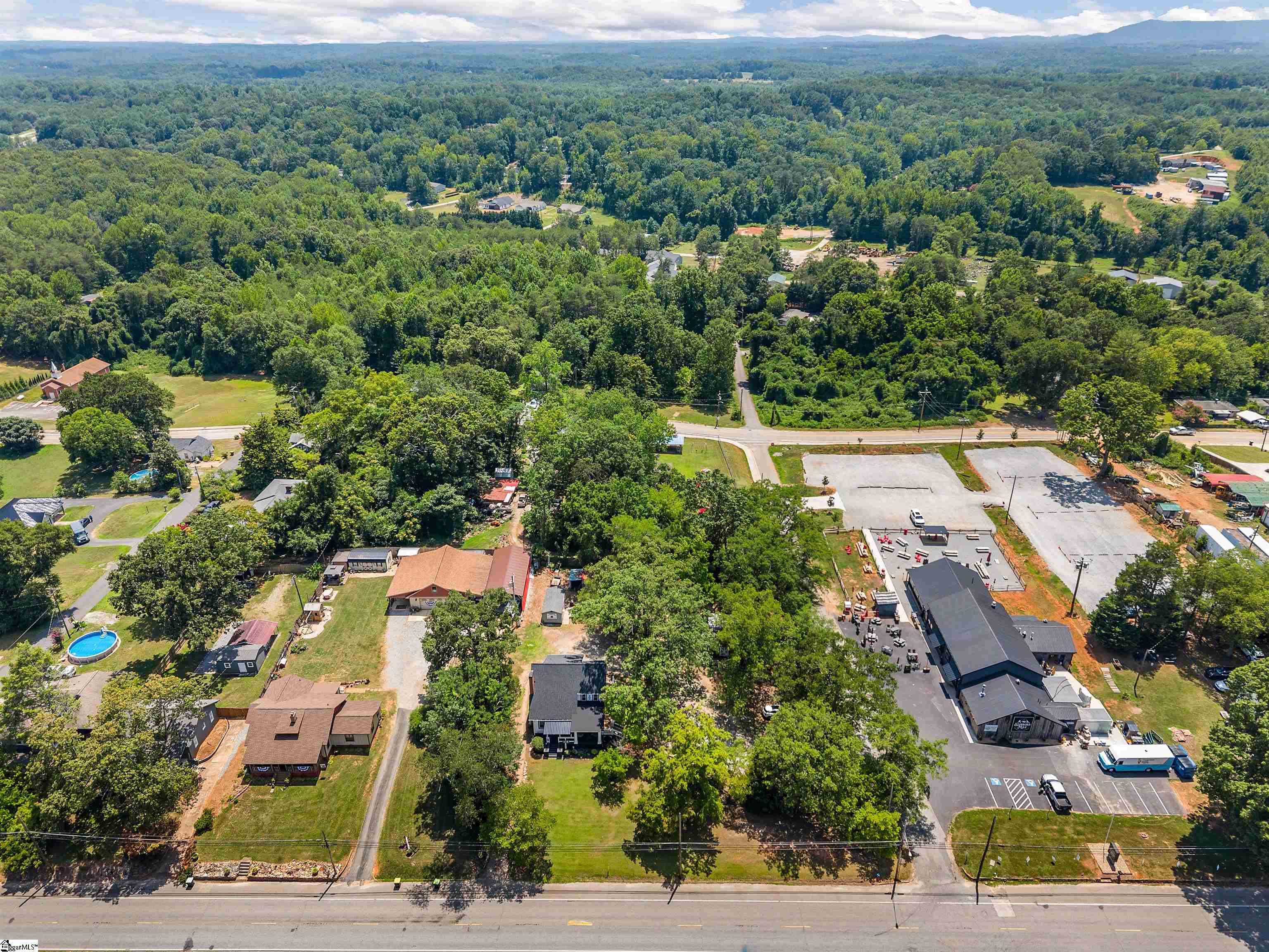 409 N Howard Avenue Landrum, SC 29356