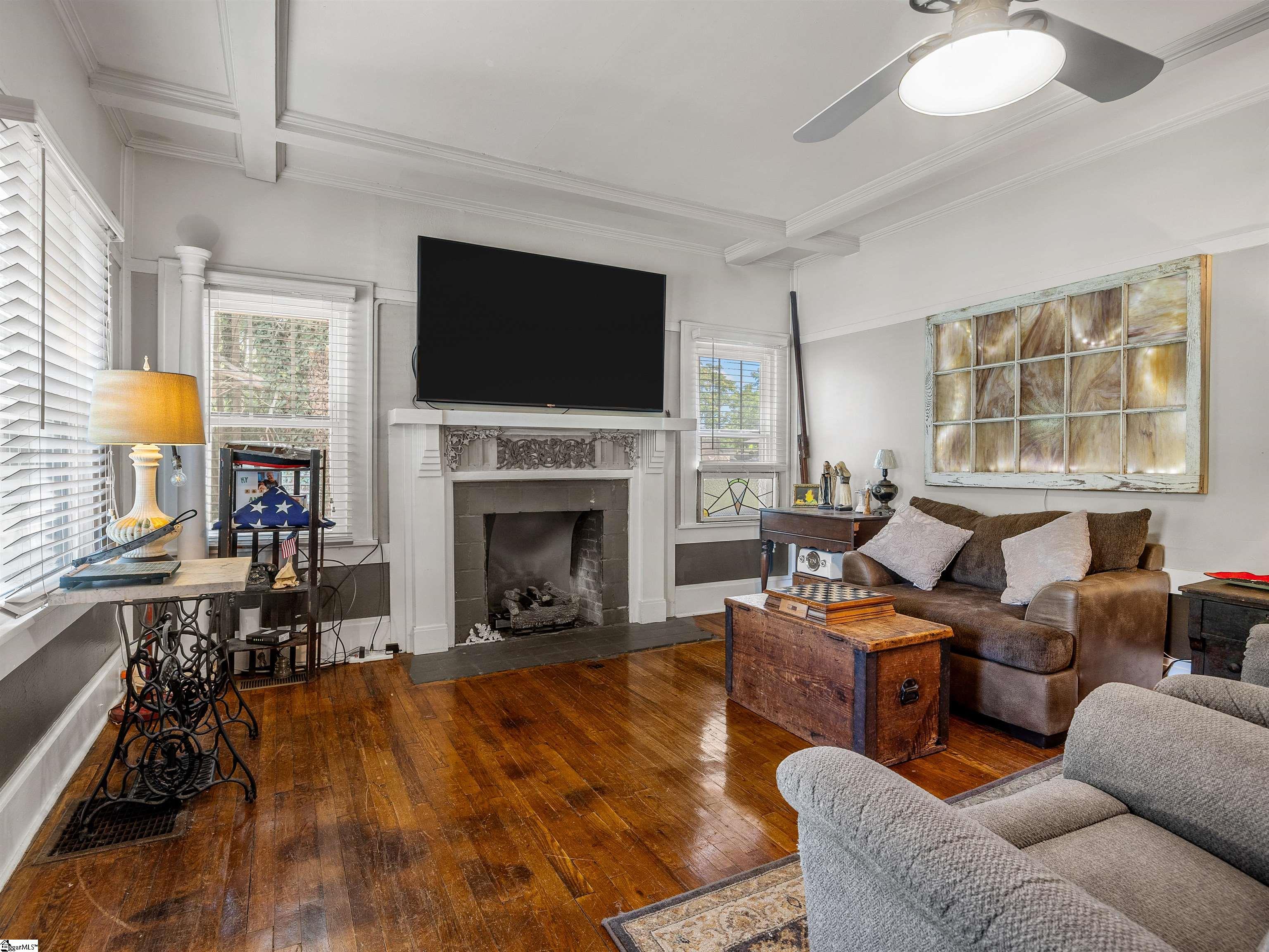 409 N Howard Avenue Landrum, SC 29356