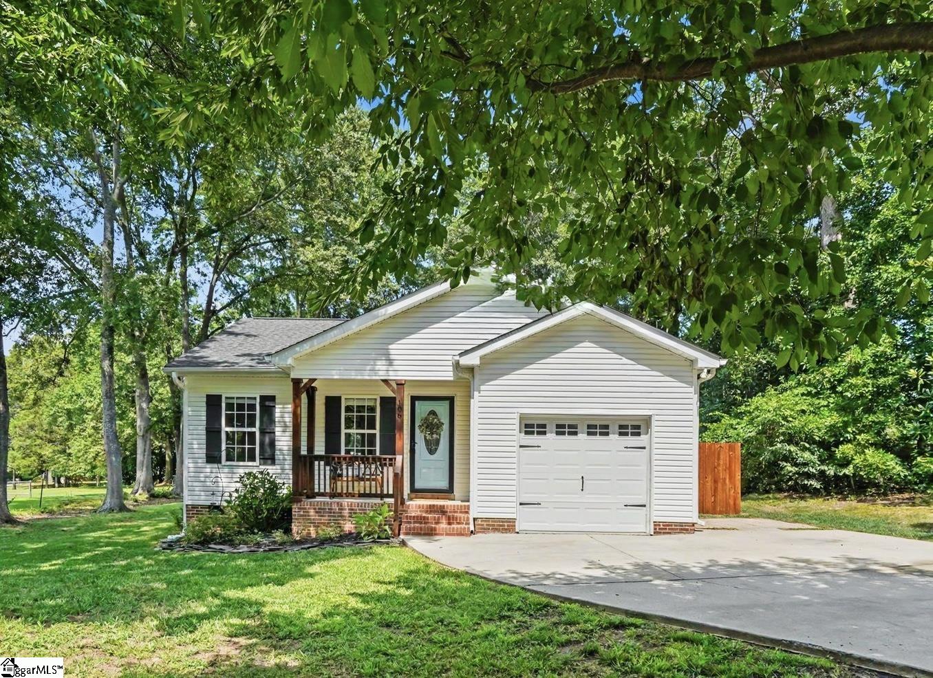 106 Lilly Street Simpsonville, SC 29681