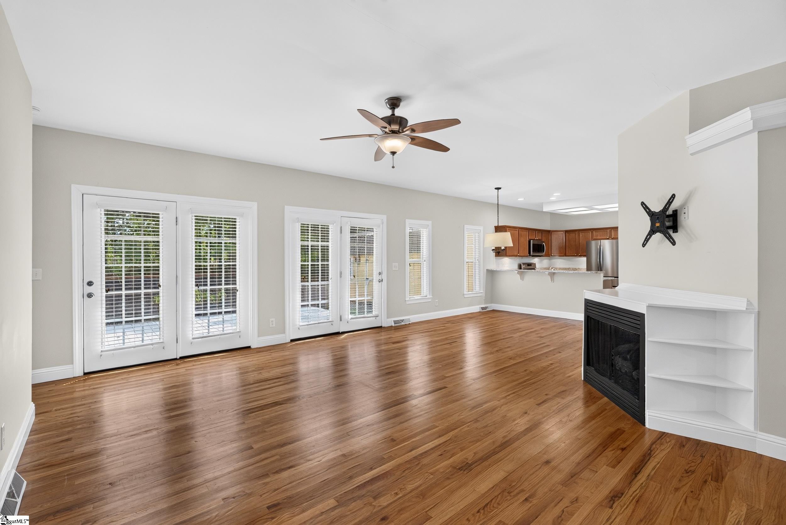748 N Elm Avenue Landrum, SC 29356-9722