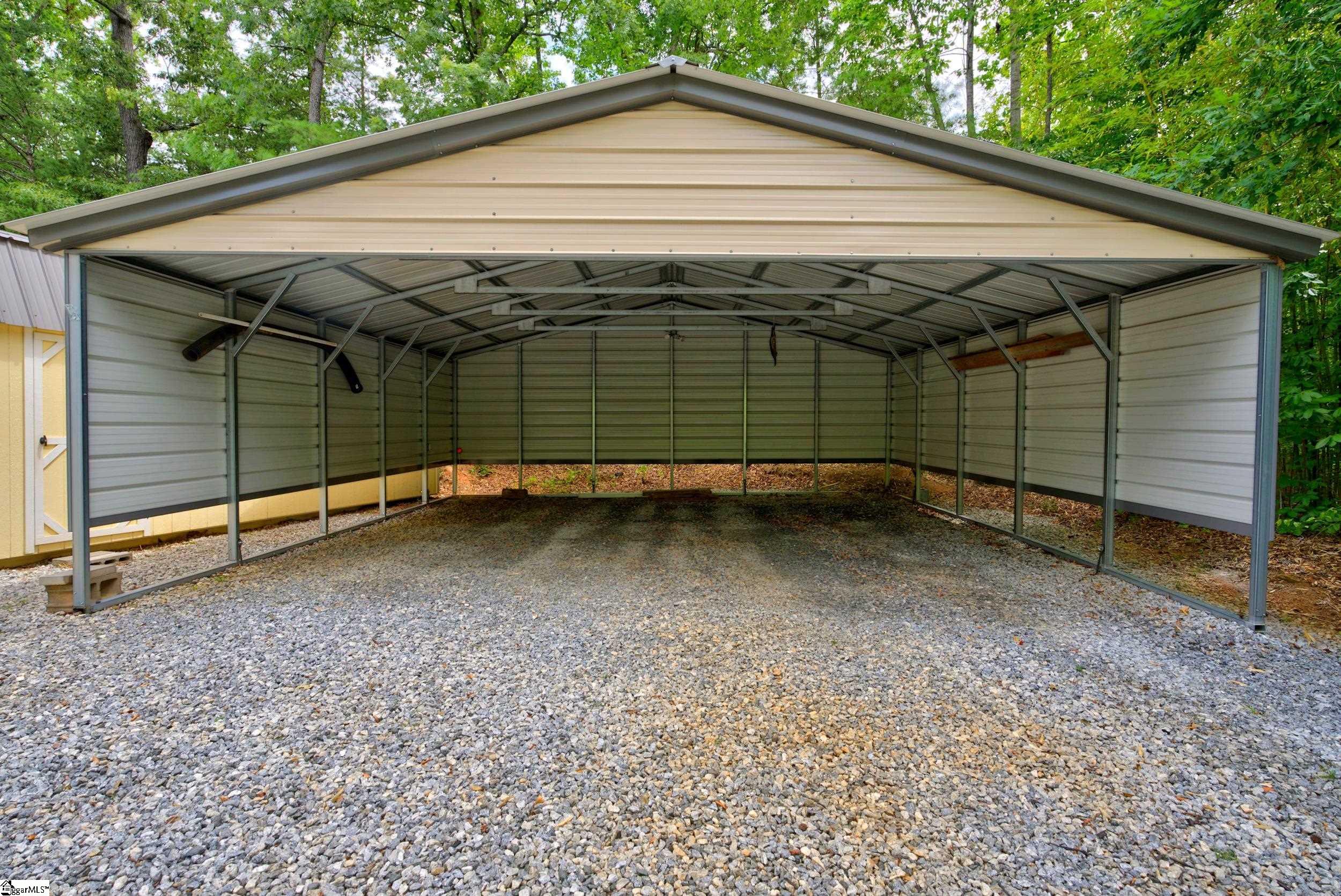 748 N Elm Avenue Landrum, SC 29356-9722