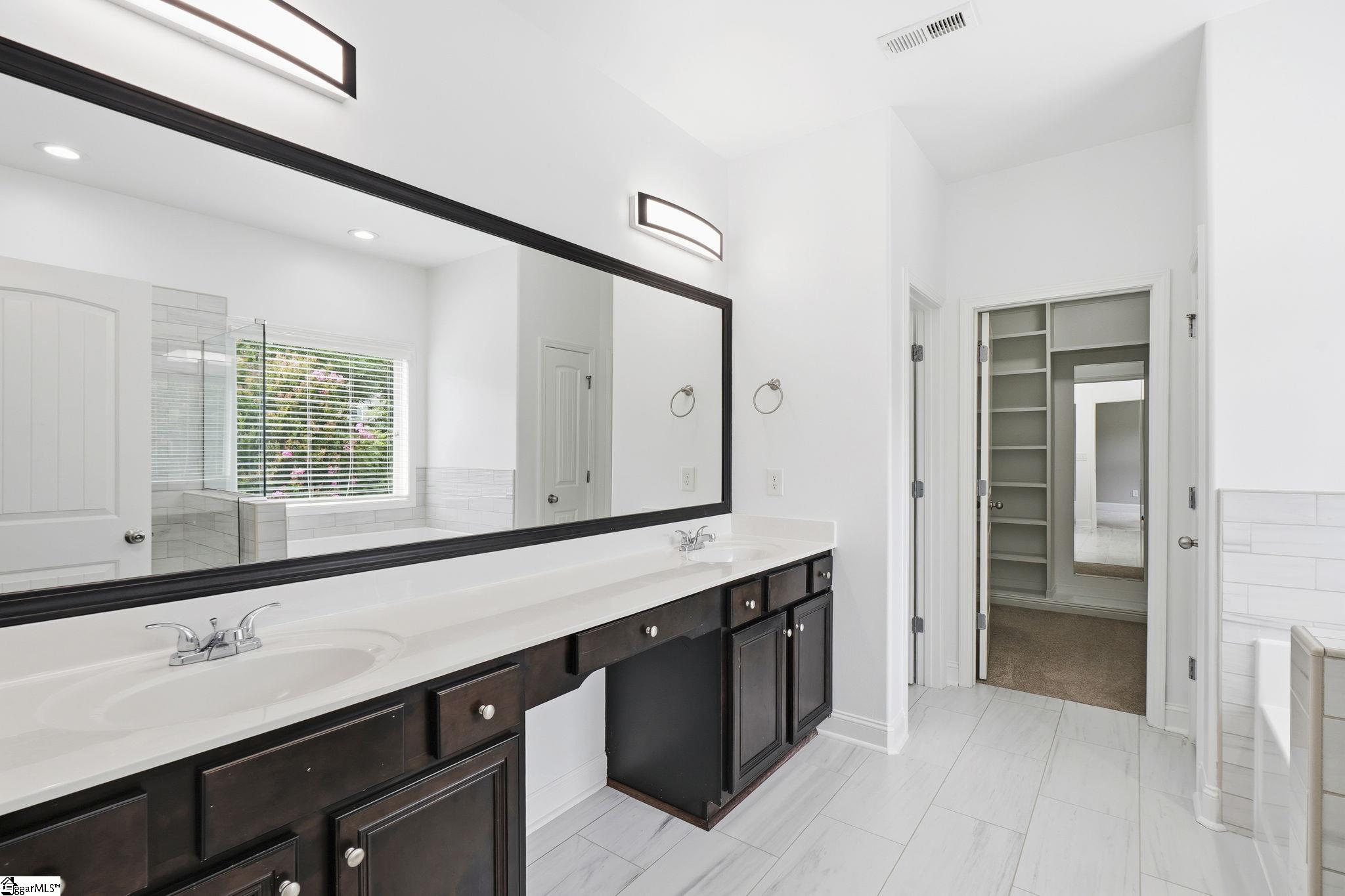 342 Bridge Crossing Drive Simpsonville, SC 29681
