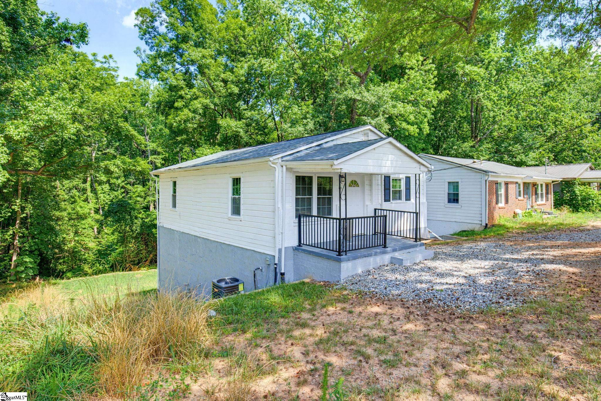 705 W Georgia Street Woodruff, SC 29388