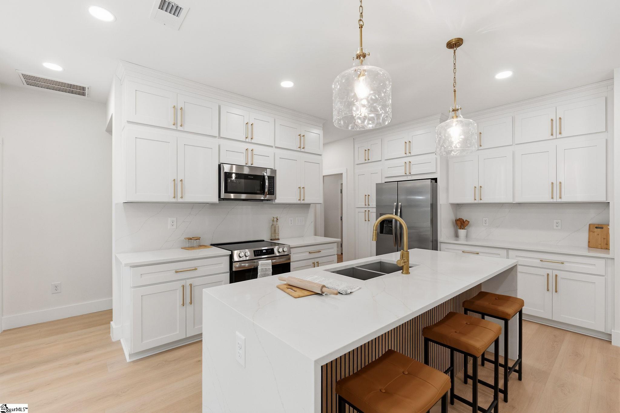 406 Point Road Westminster, SC 29693