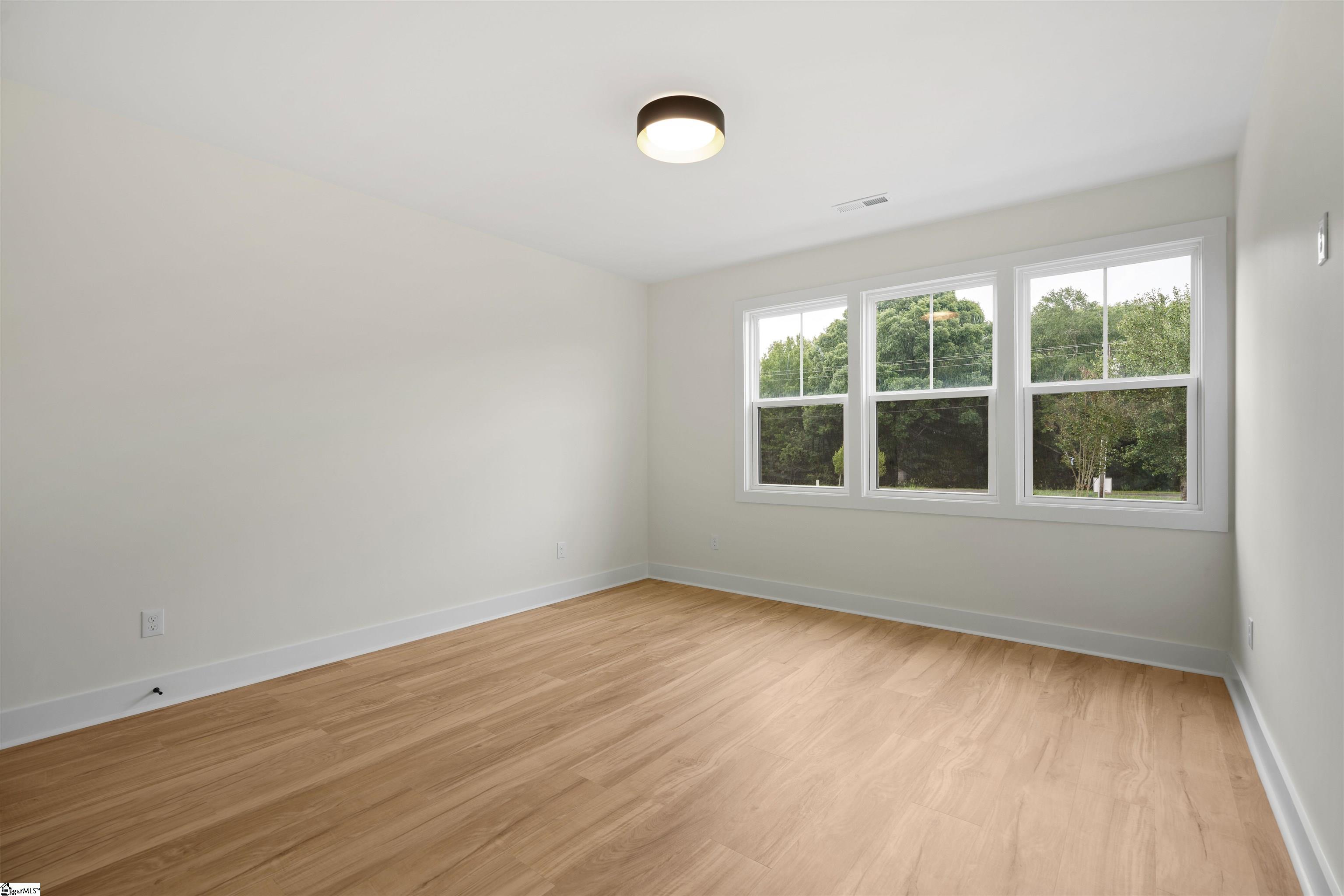3392 Fairview Road Fountain Inn, SC 29644