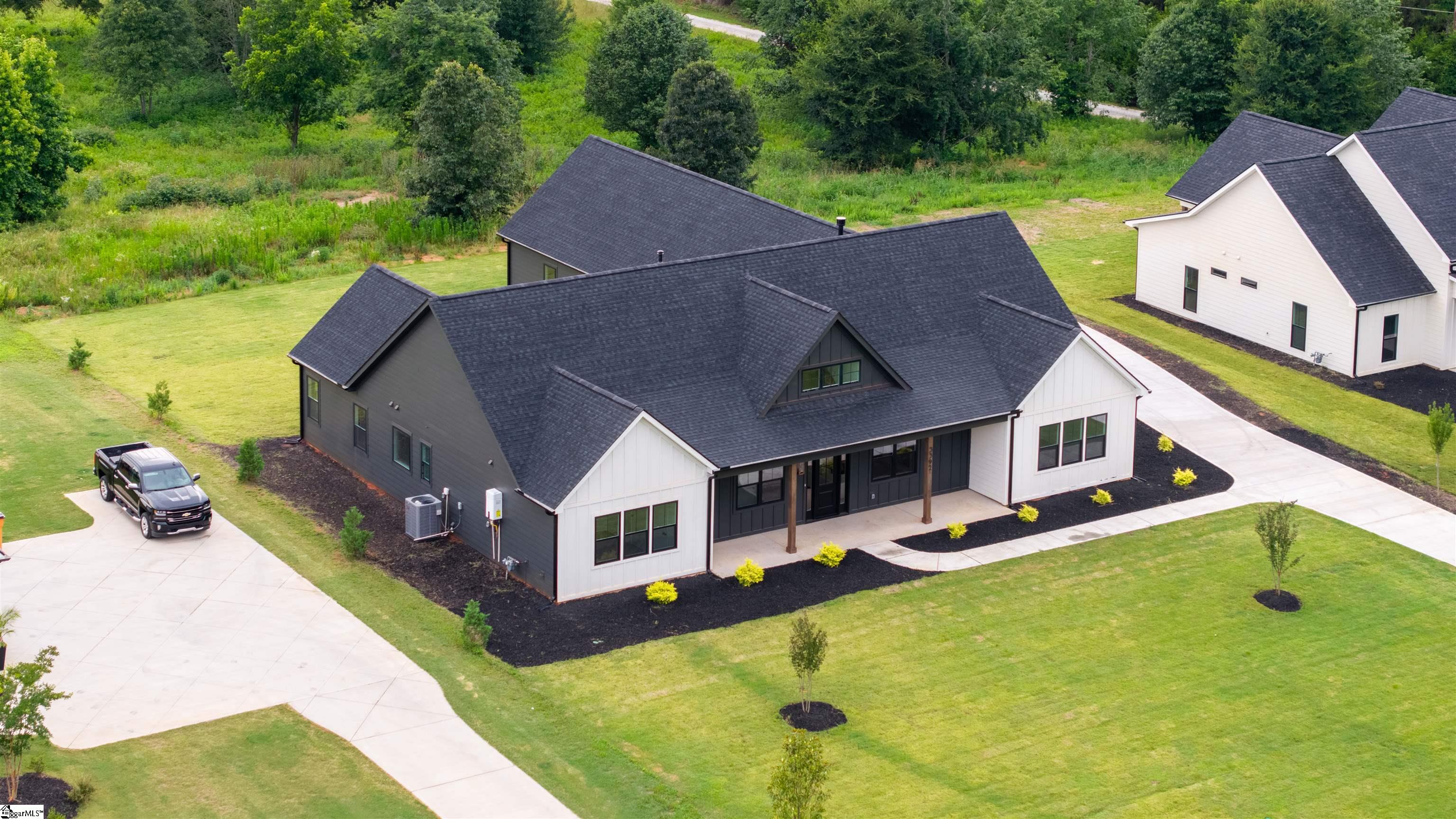 3392 Fairview Road Fountain Inn, SC 29644