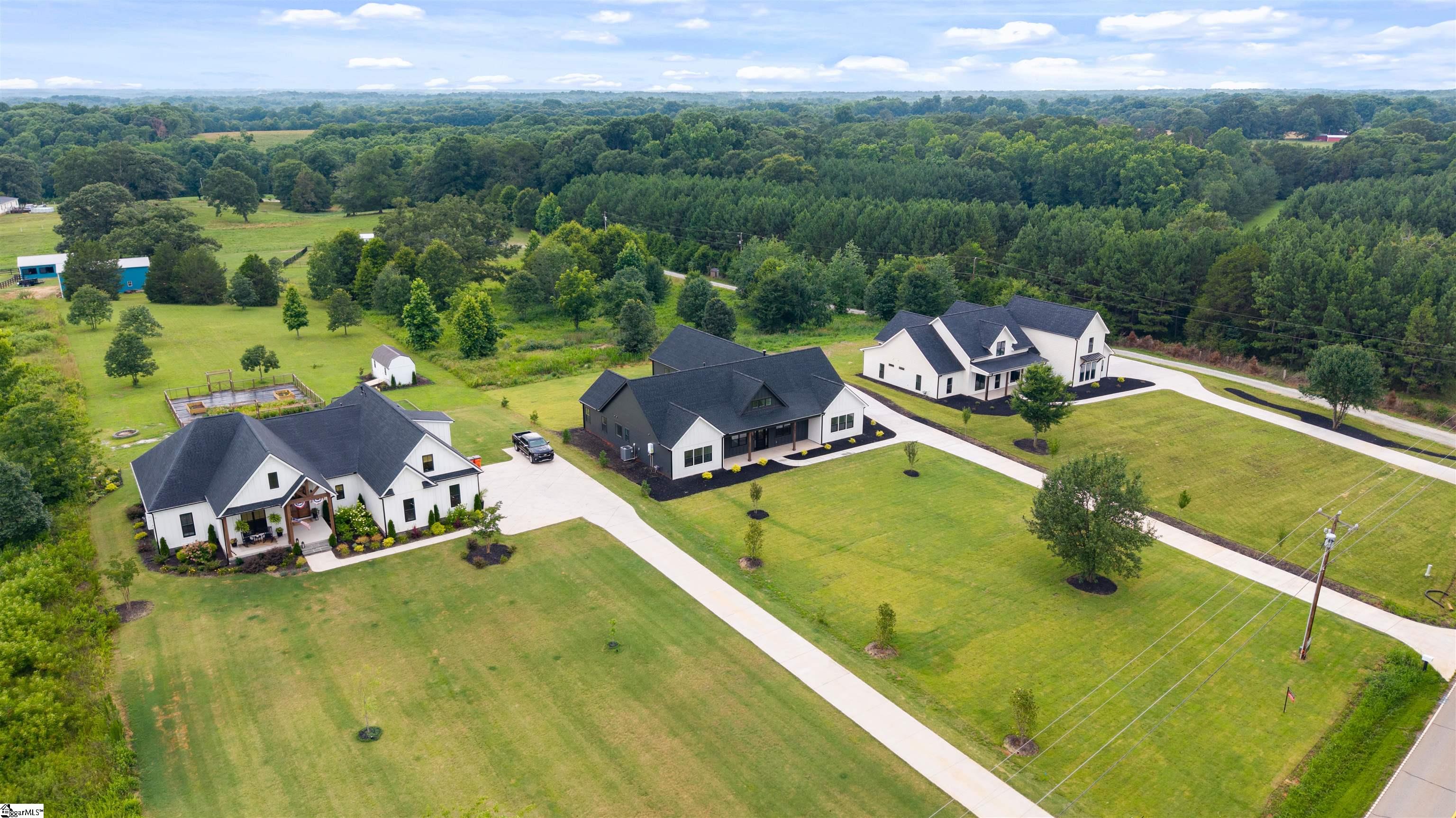 3392 Fairview Road Fountain Inn, SC 29644