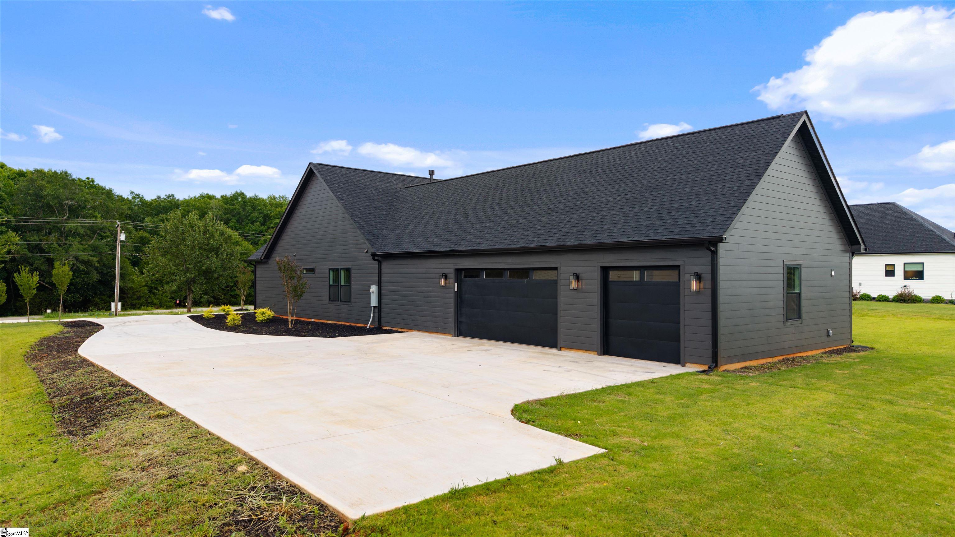 3392 Fairview Road Fountain Inn, SC 29644