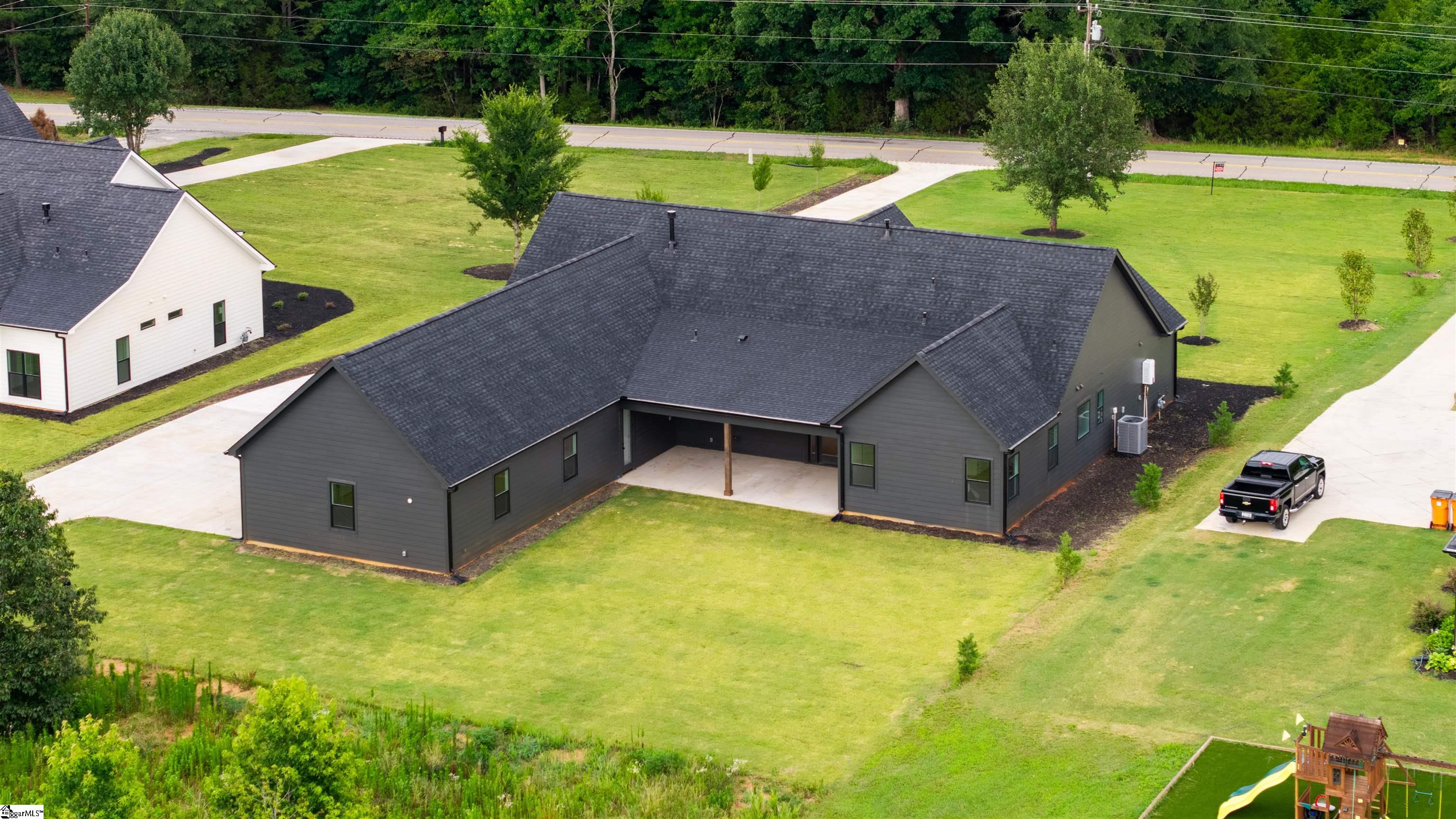 3392 Fairview Road Fountain Inn, SC 29644