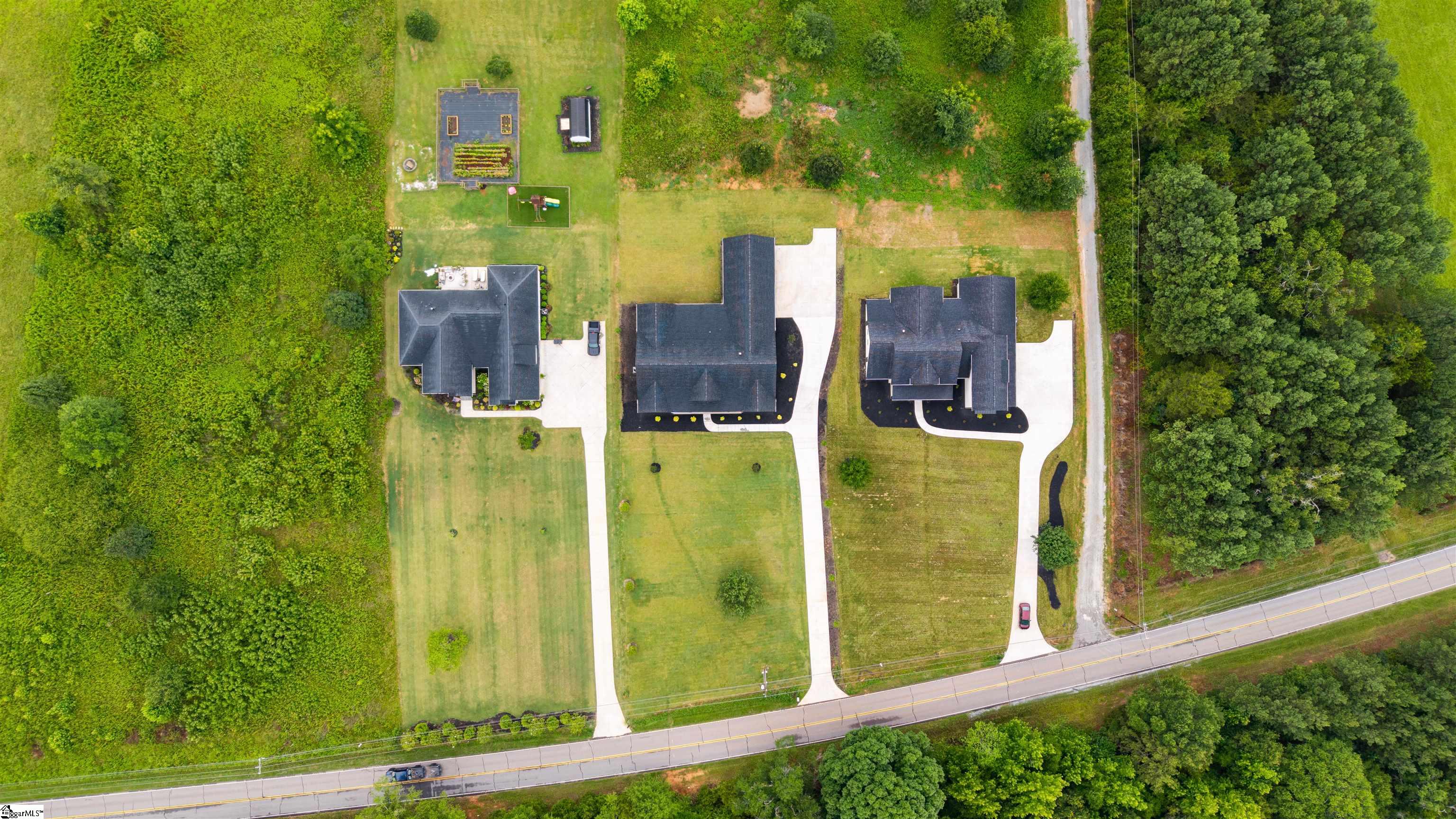 3392 Fairview Road Fountain Inn, SC 29644