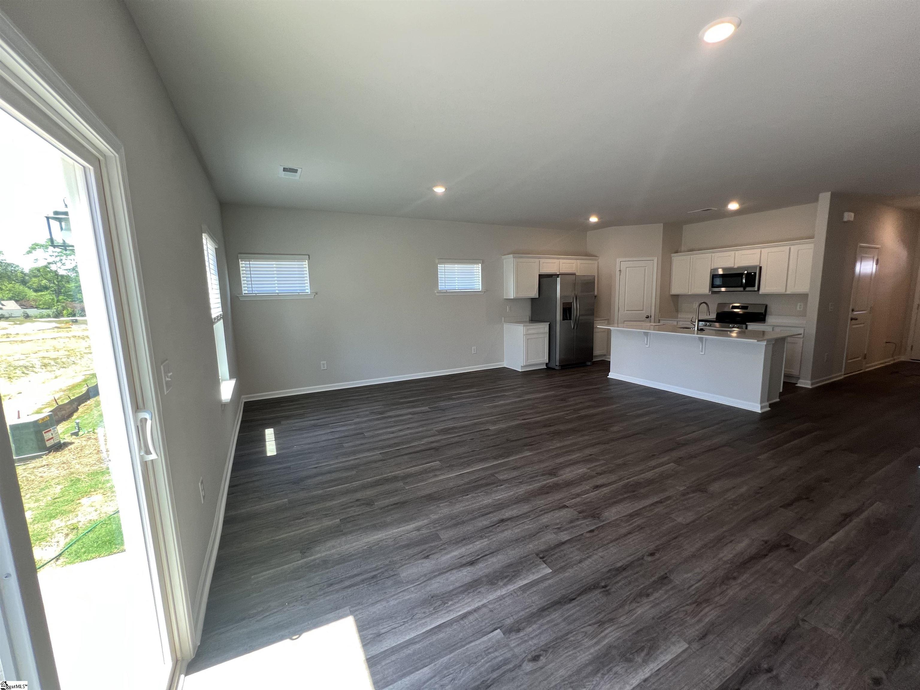 726 Camperdown Way Spartanburg, SC 29301