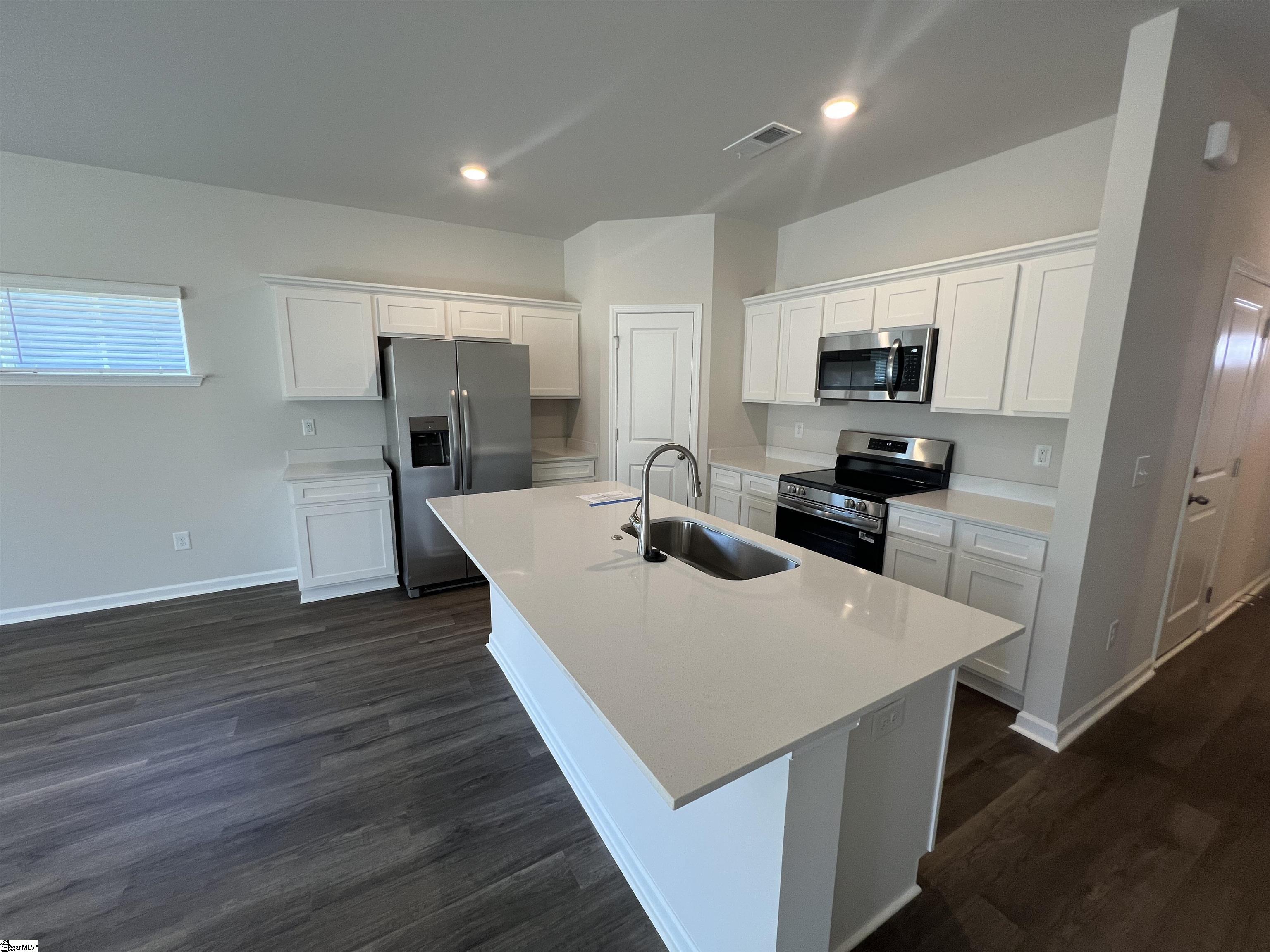 726 Camperdown Way Spartanburg, SC 29301