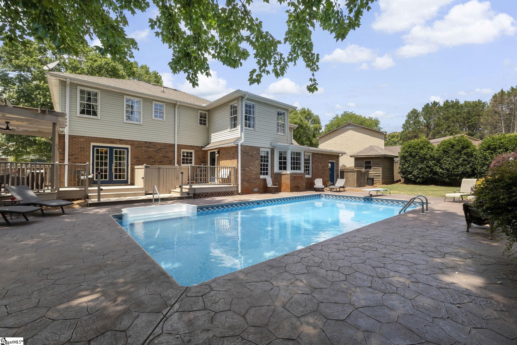 4 Brynhurst Court Greenville, SC 29615
