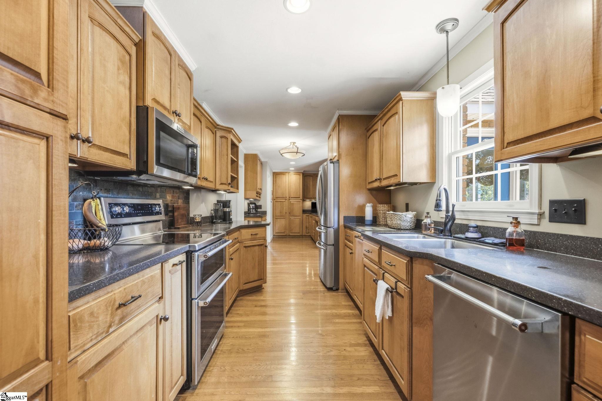 4 Brynhurst Court Greenville, SC 29615
