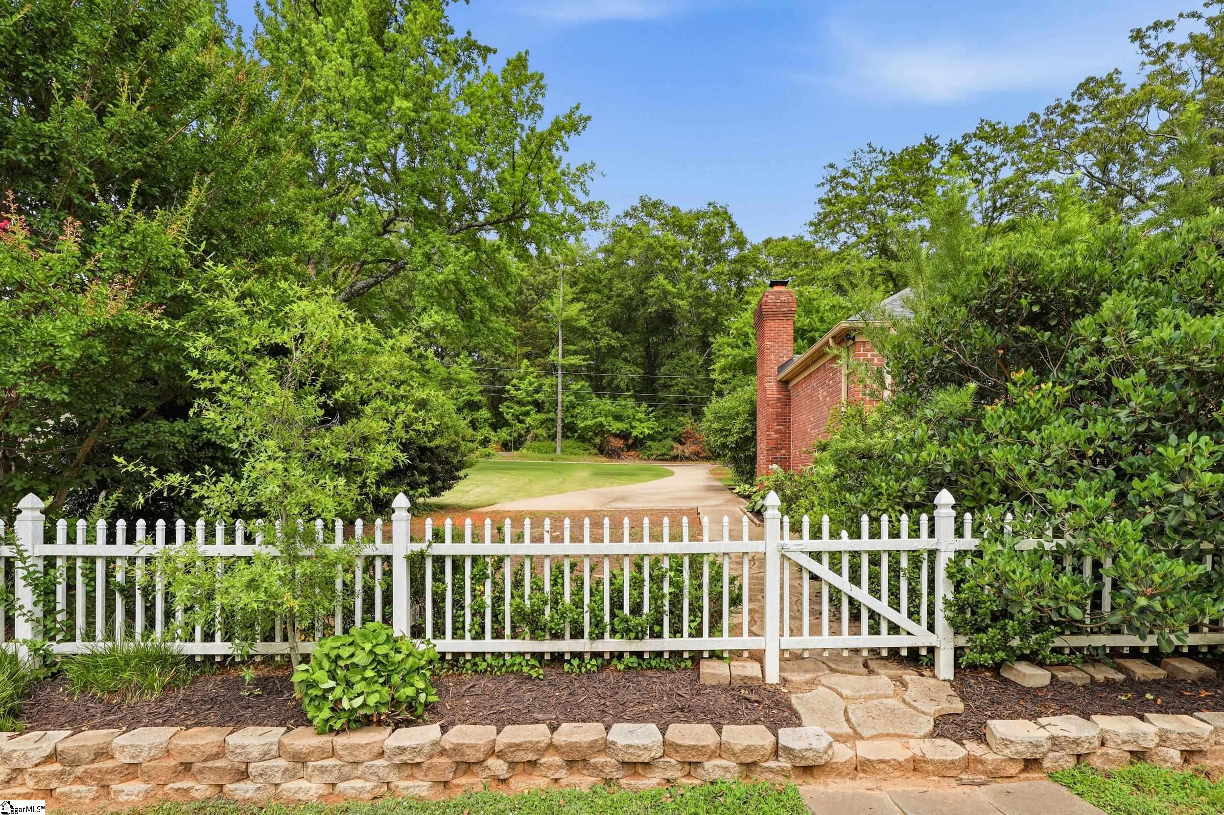 54 Blacks Drive Greenville, SC 29615