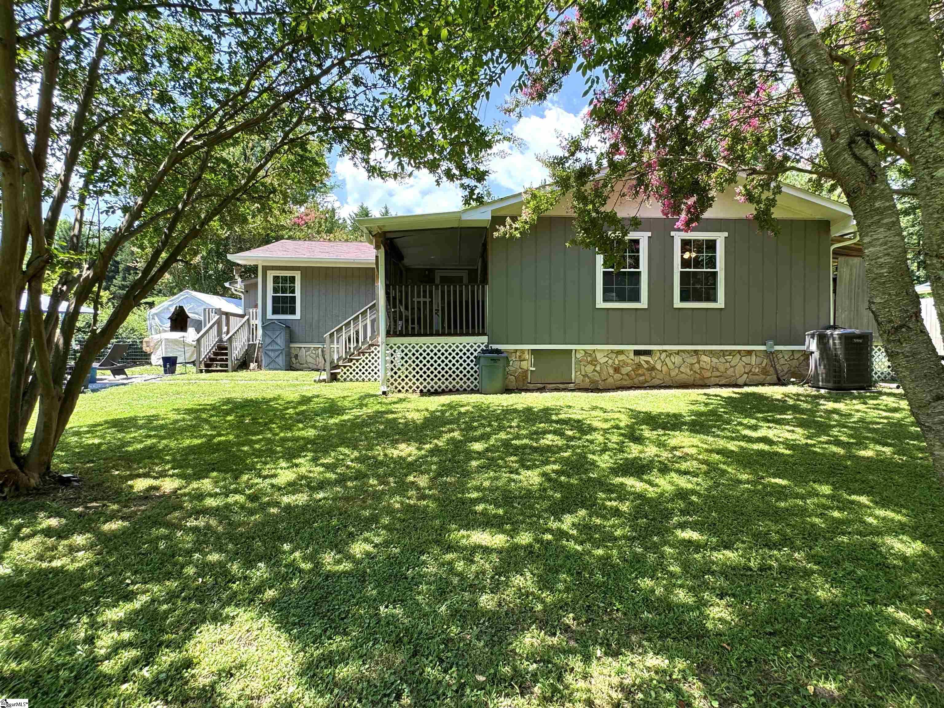 159 Country Creek Drive Pickens, SC 29671