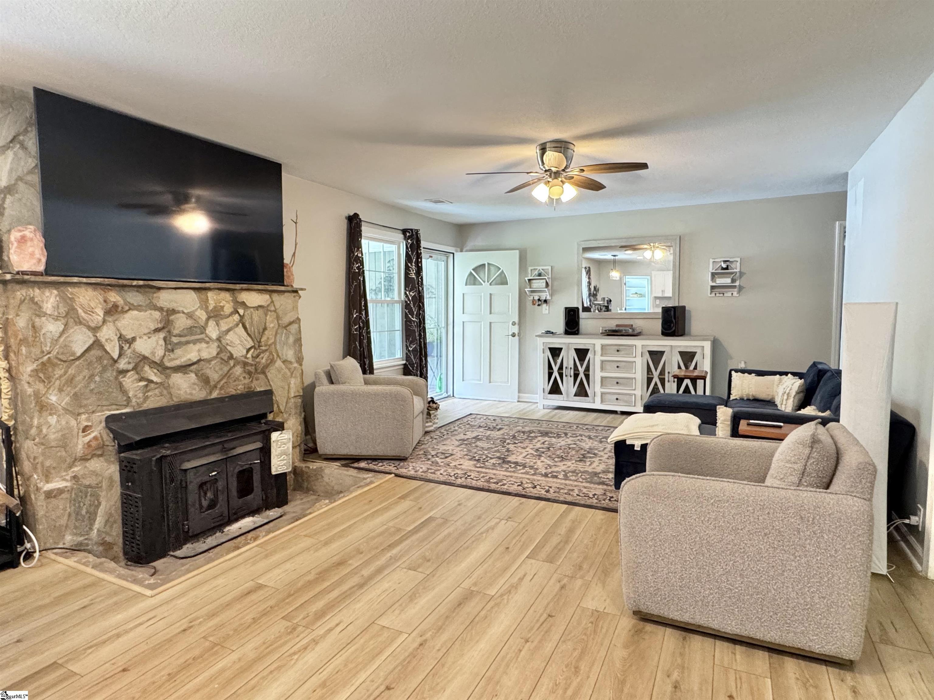 159 Country Creek Drive Pickens, SC 29671