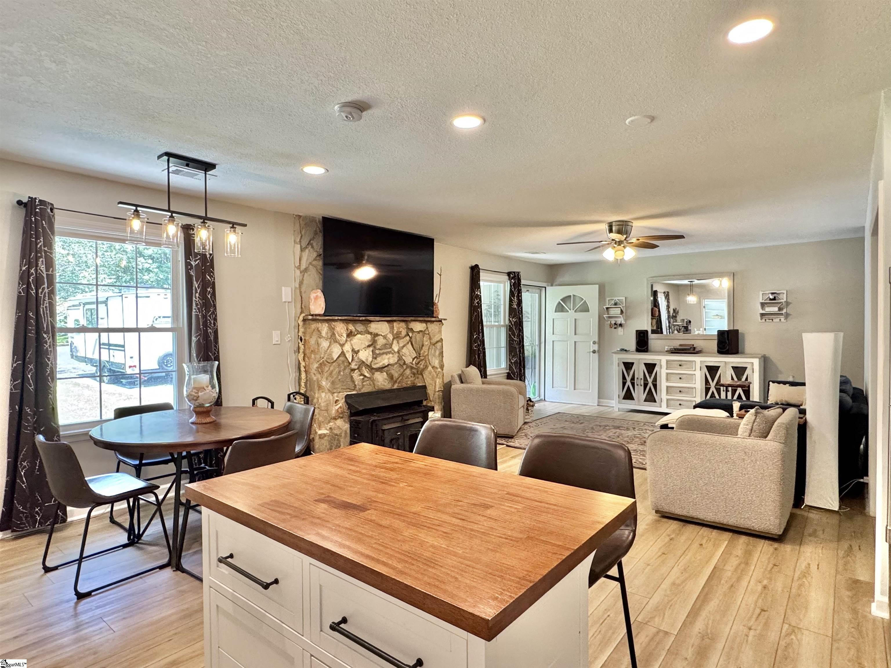 159 Country Creek Drive Pickens, SC 29671