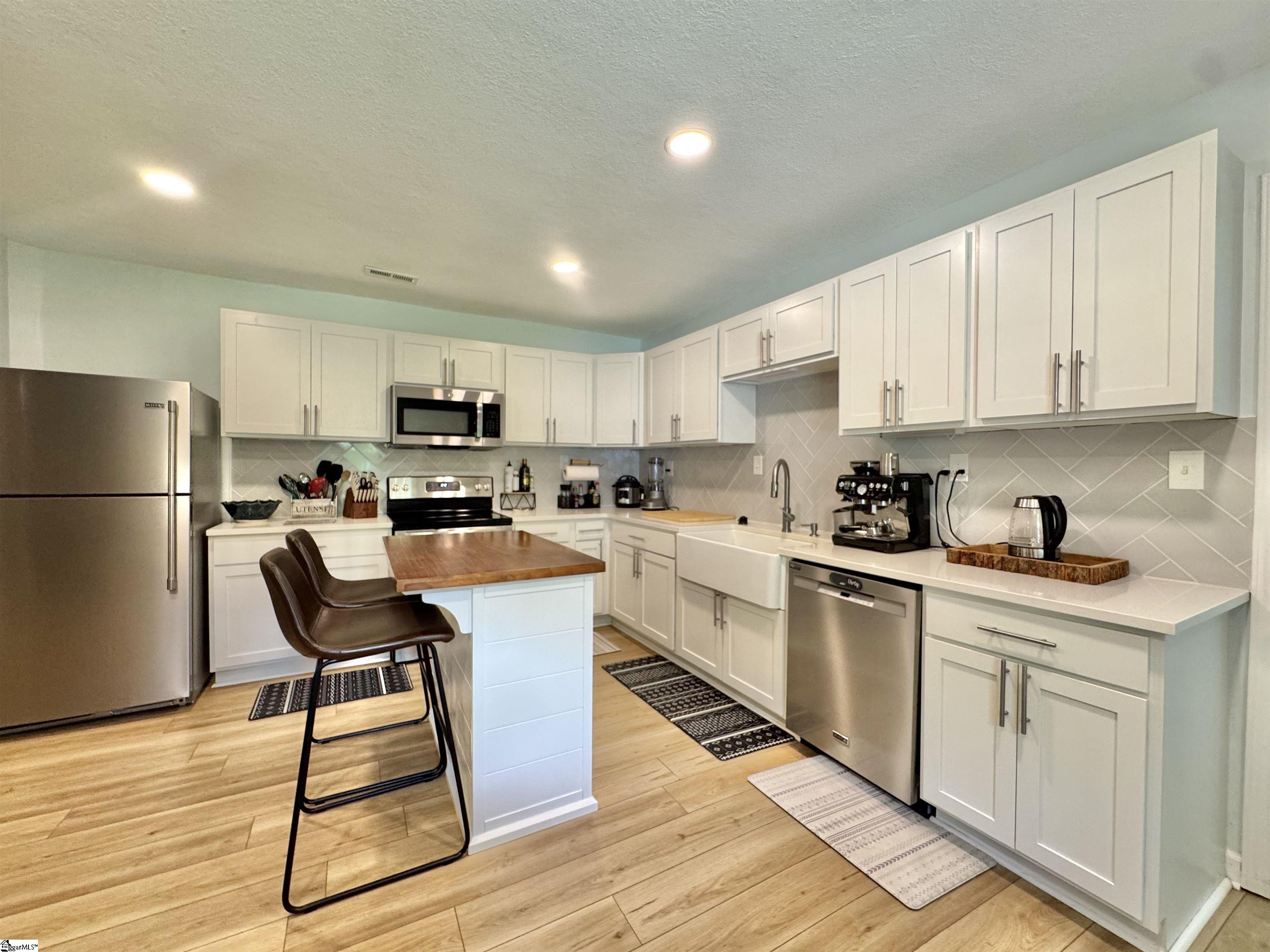 159 Country Creek Drive Pickens, SC 29671
