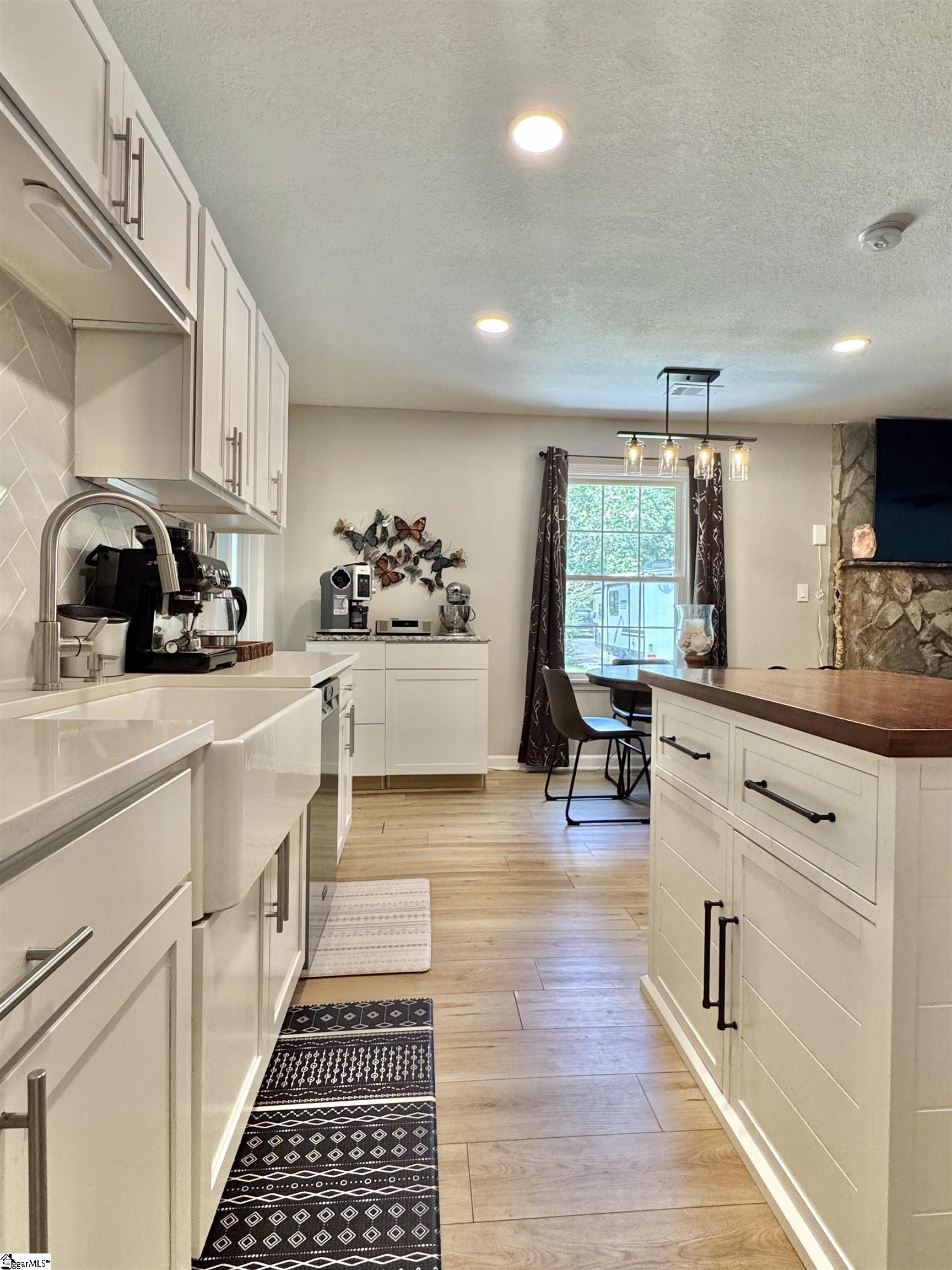 159 Country Creek Drive Pickens, SC 29671