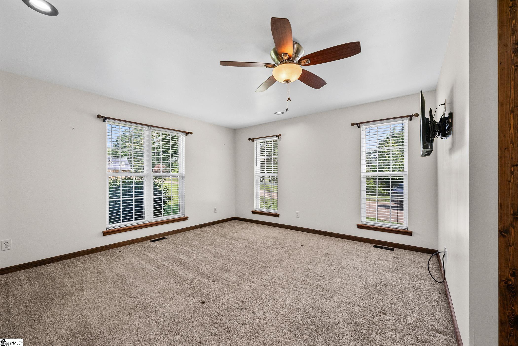 351 Knickerbocker Estate Drive Fountain Inn, SC 29644