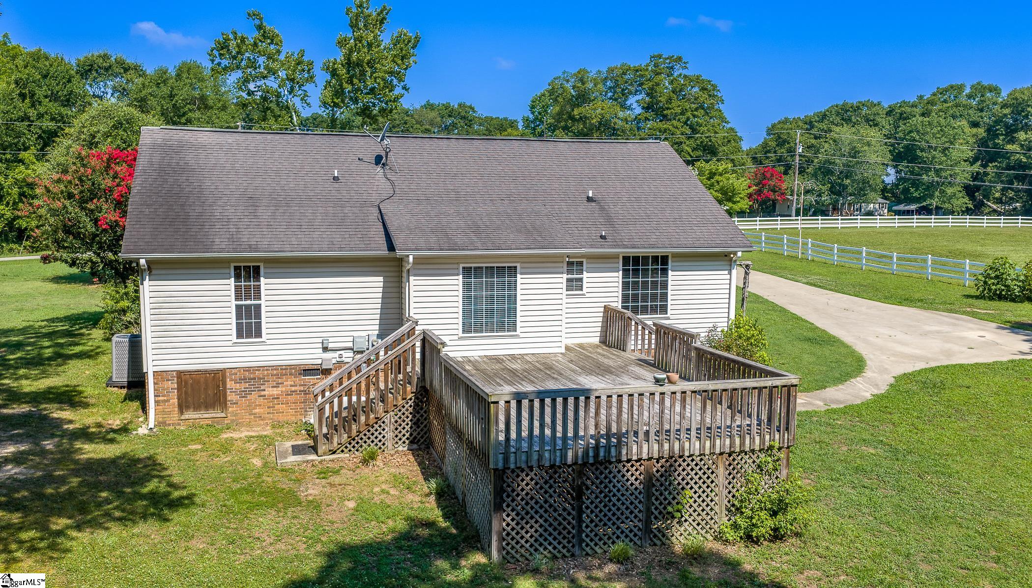 351 Knickerbocker Estate Drive Fountain Inn, SC 29644