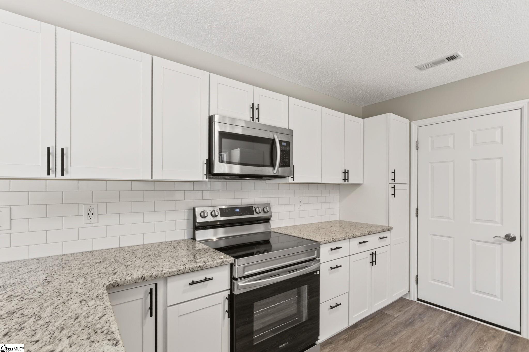 515 Hartwell Drive Seneca, SC 29672