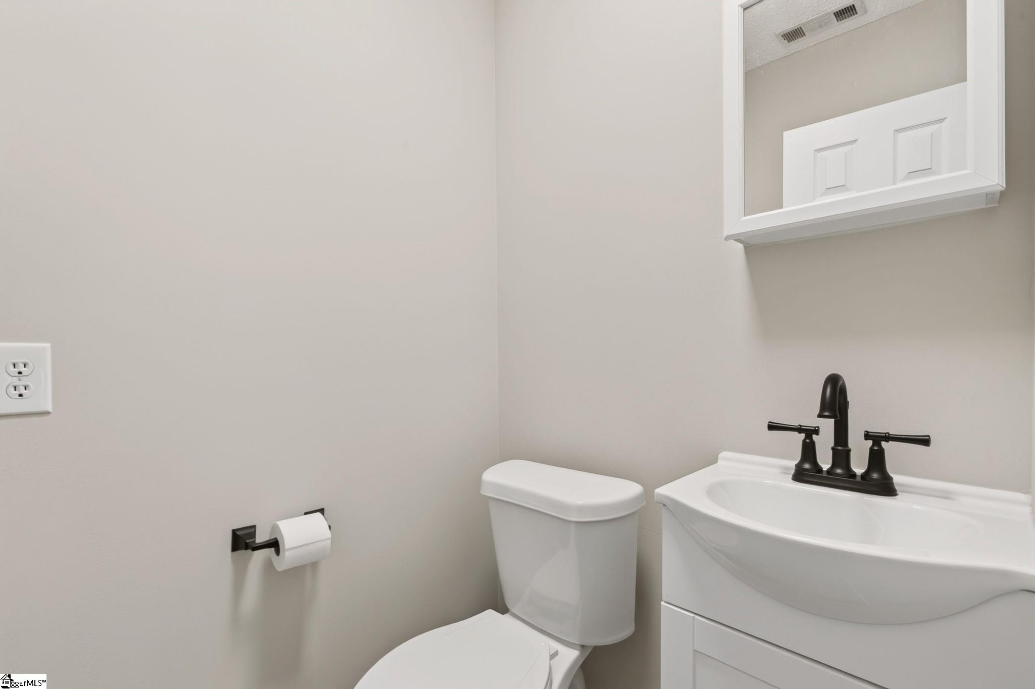 515 Hartwell Drive Seneca, SC 29672