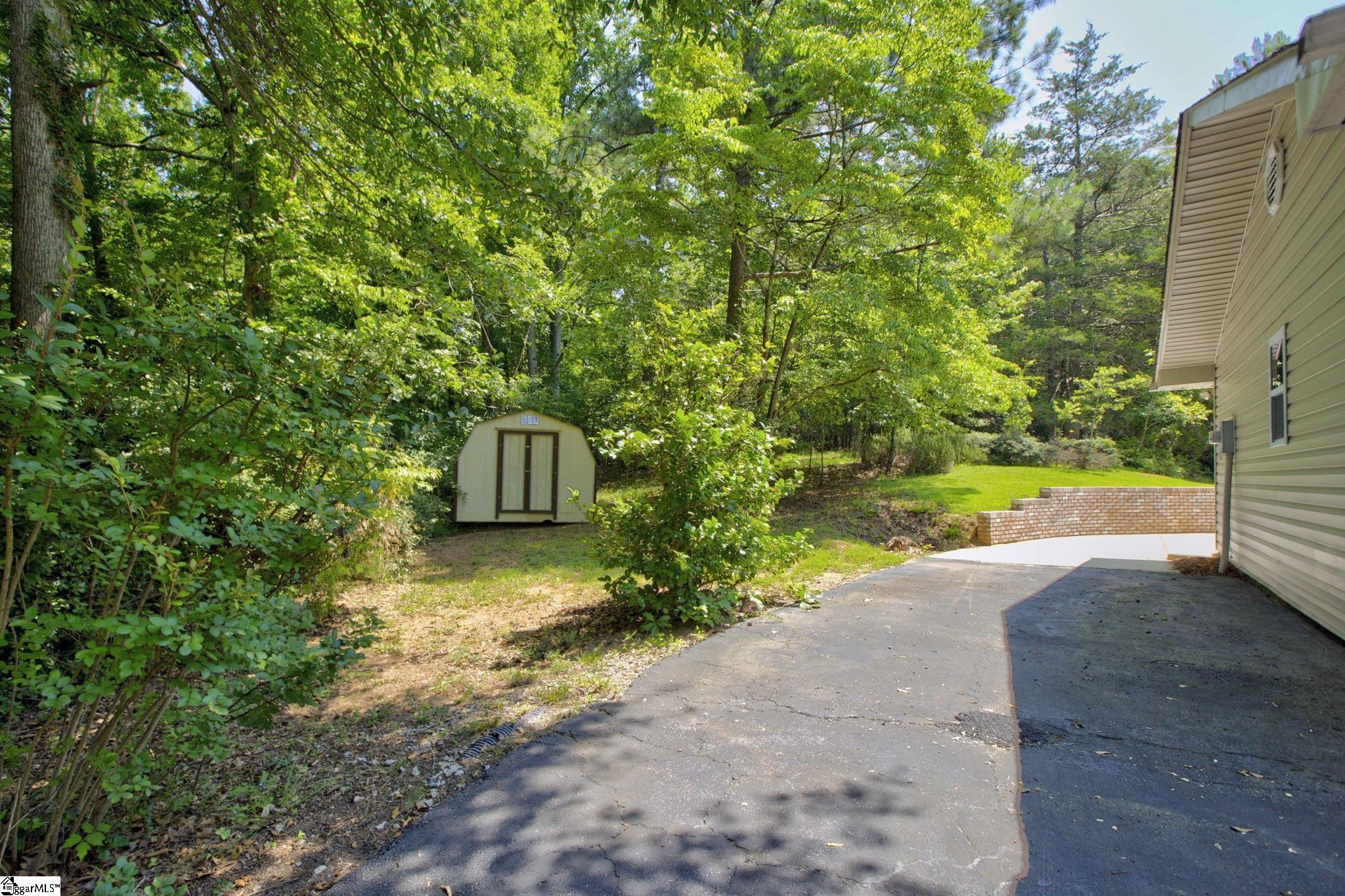 515 Hartwell Drive Seneca, SC 29672